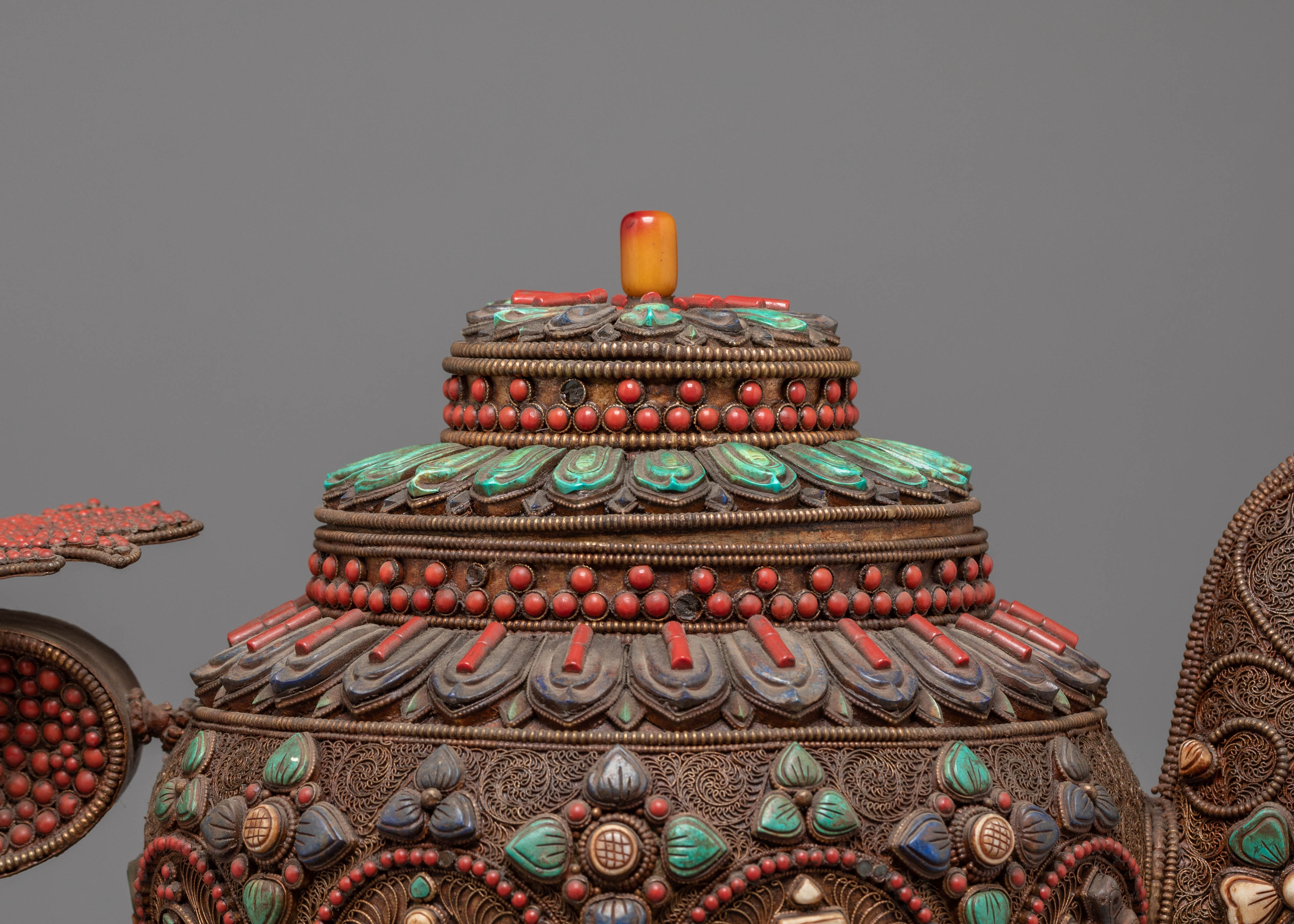 Dragon Motif Tea Pot | Decorative Dragon Tea Vessel