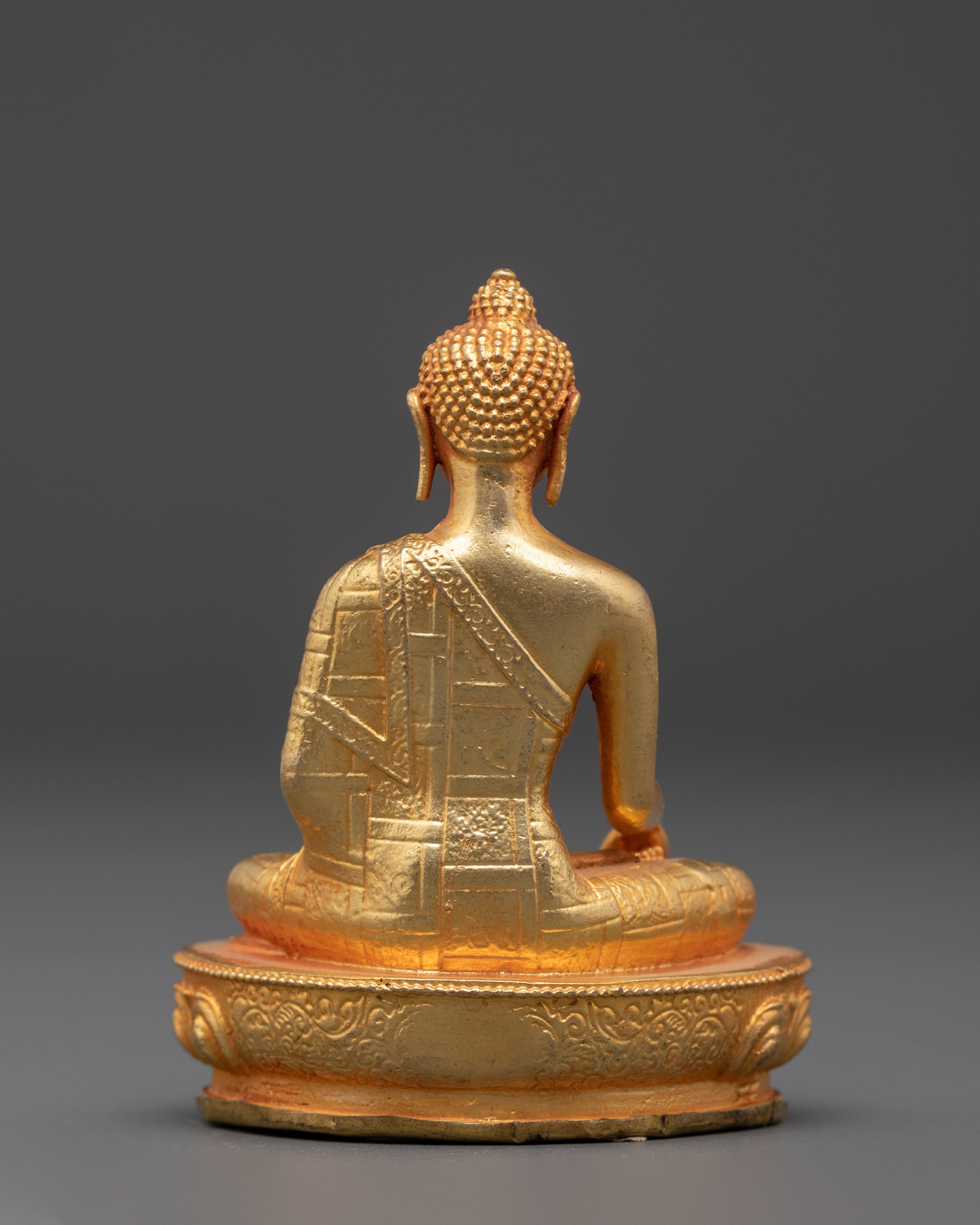 Spiritual Buddha Shakyamuni Statue Gold Plated Statue