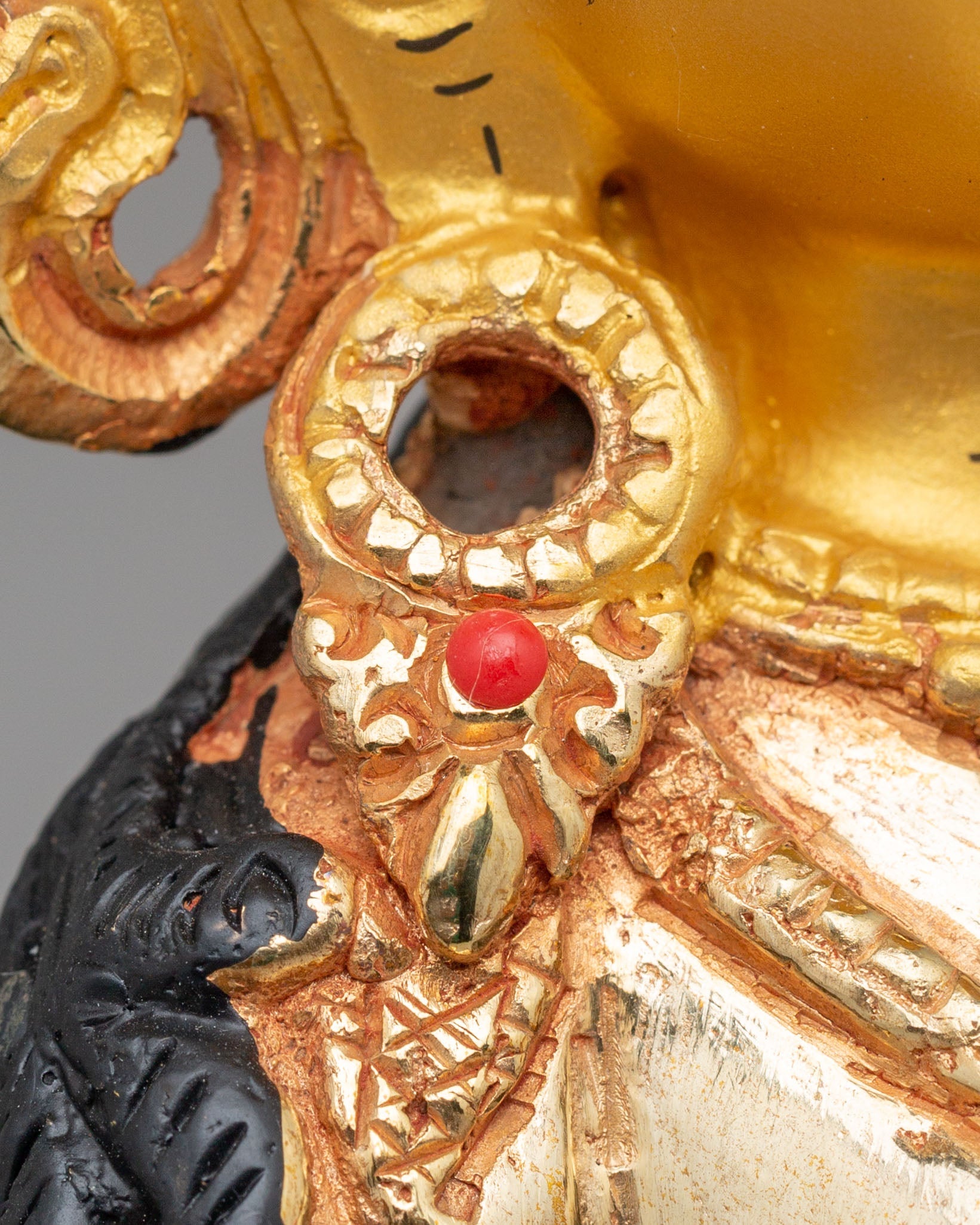 Buddhist White Umbrella Deity Statue | Sacred Meditation Sculpture