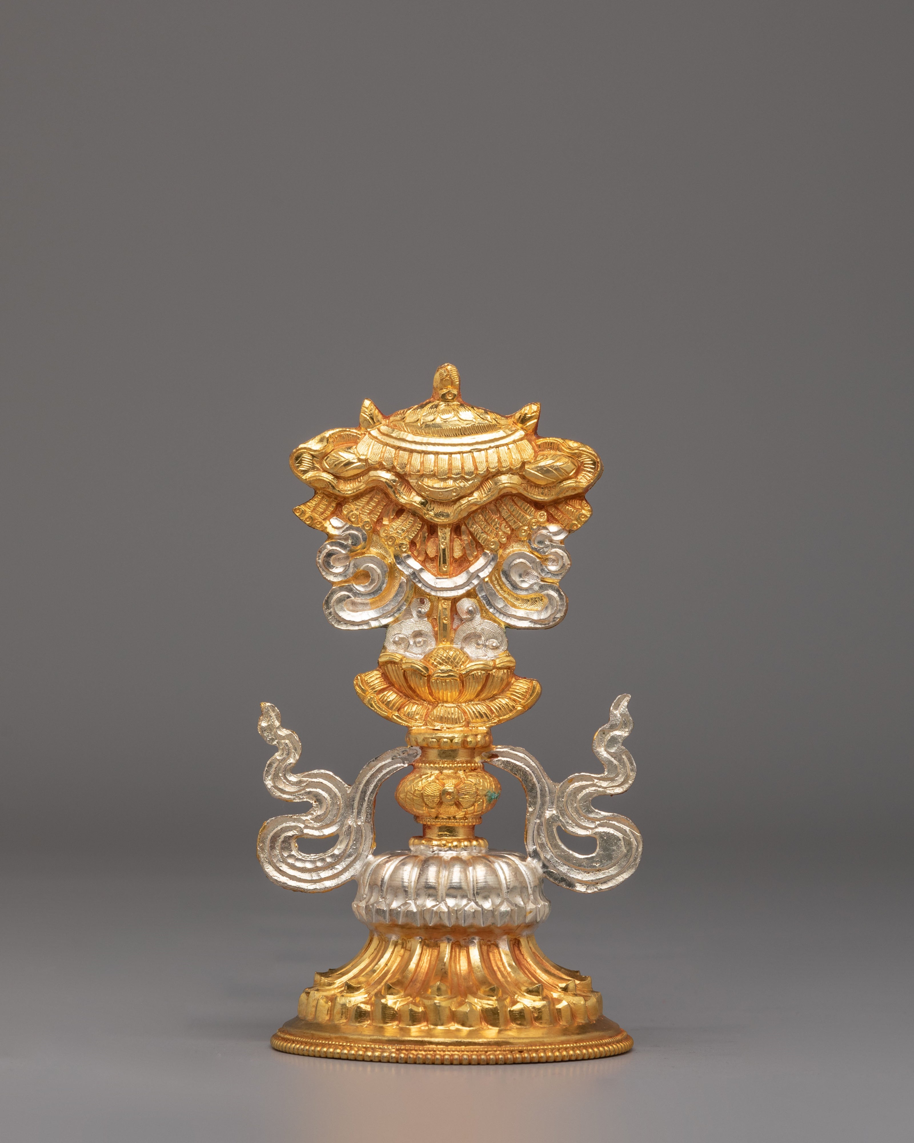 Sacred Altar Auspicious Symbols | Spiritual Significance in Buddhism