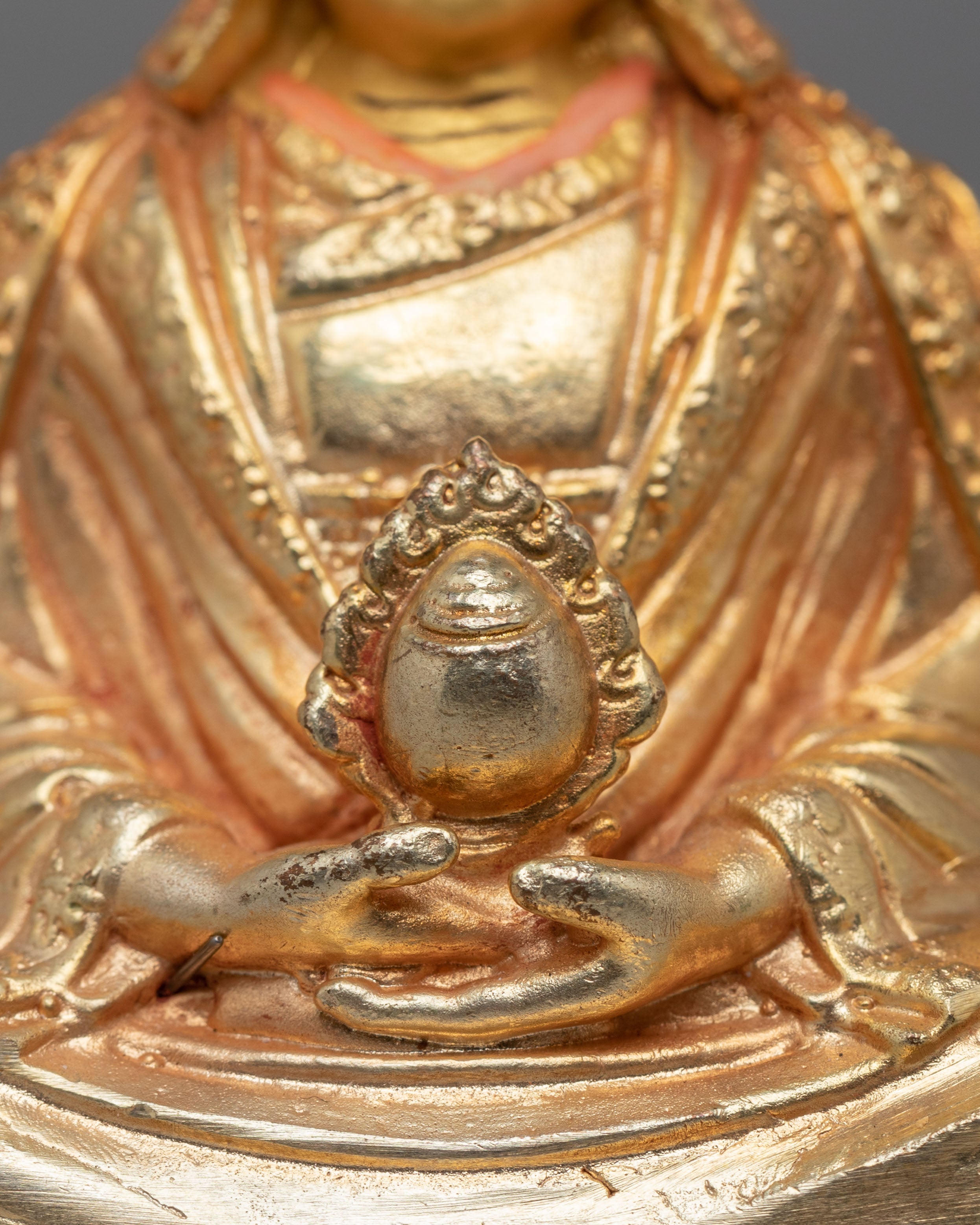 Traditional Sacred Gampopa Statue | A Symbol of Wisdom and Compassion