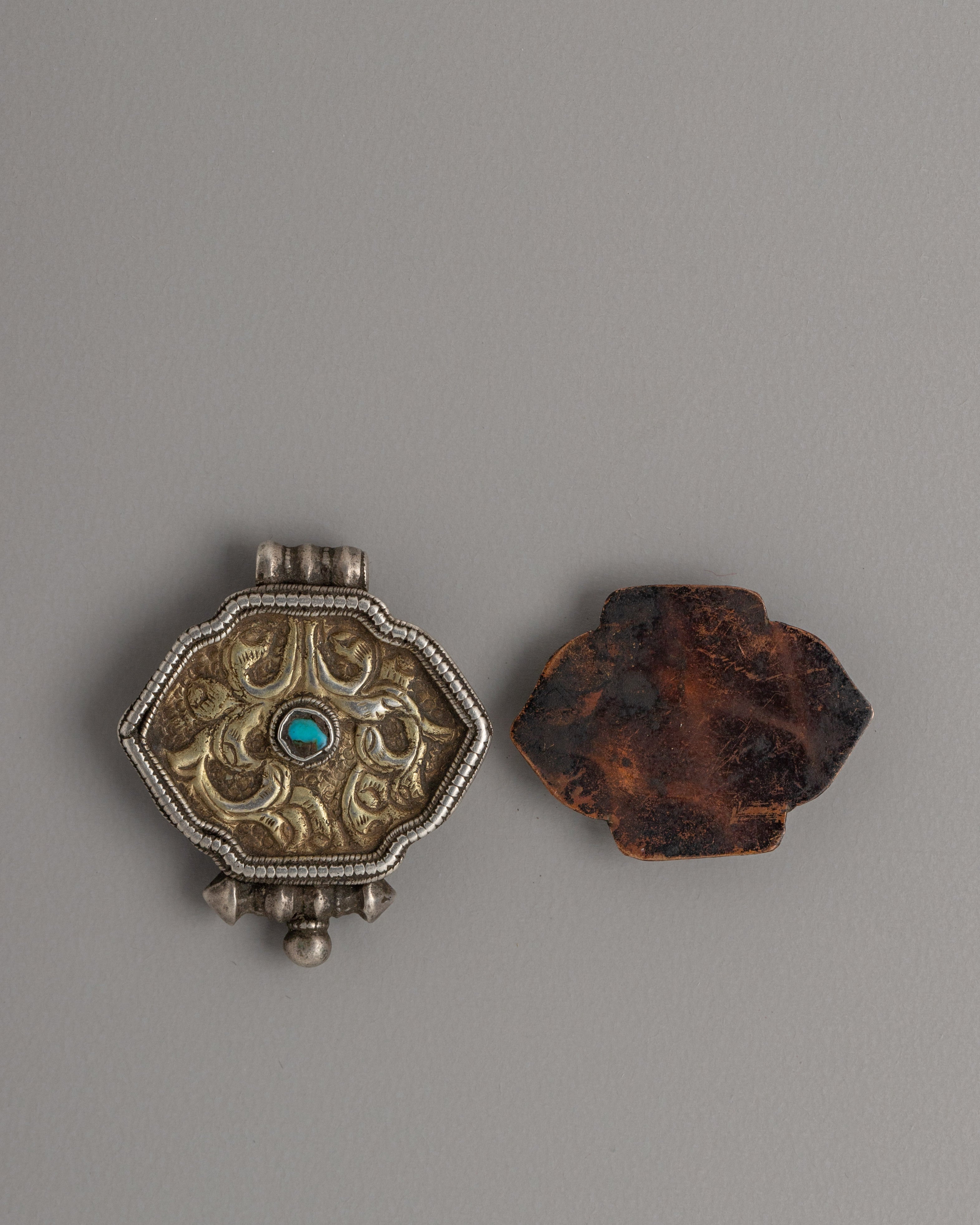 Tibetan Silver Ghau Box Locket | Silver & Turquoise Sacred Amulet