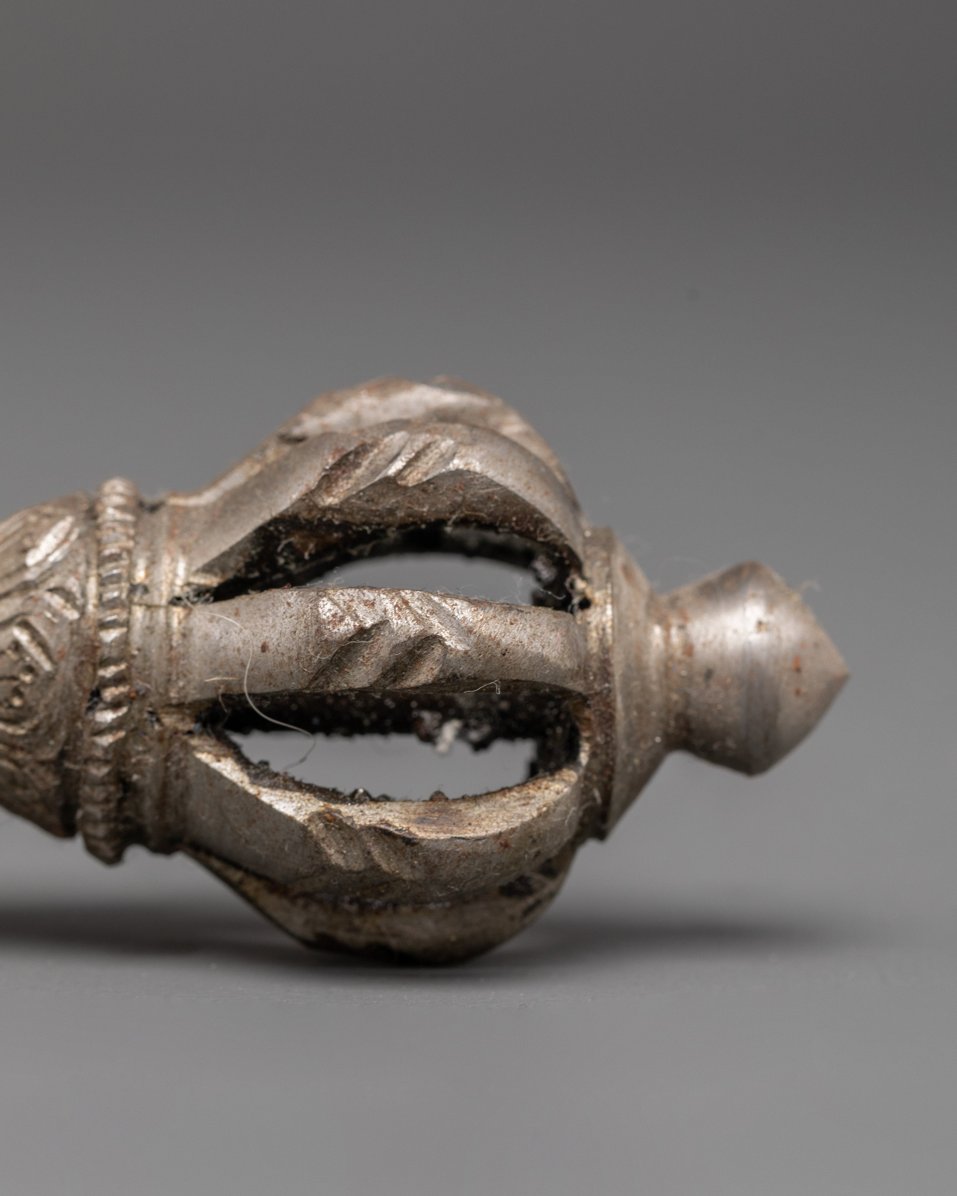 Handmade Traditional Tibetan Vajra Dorje Ritual Object | Sacred Vajra Dorje for Rituals