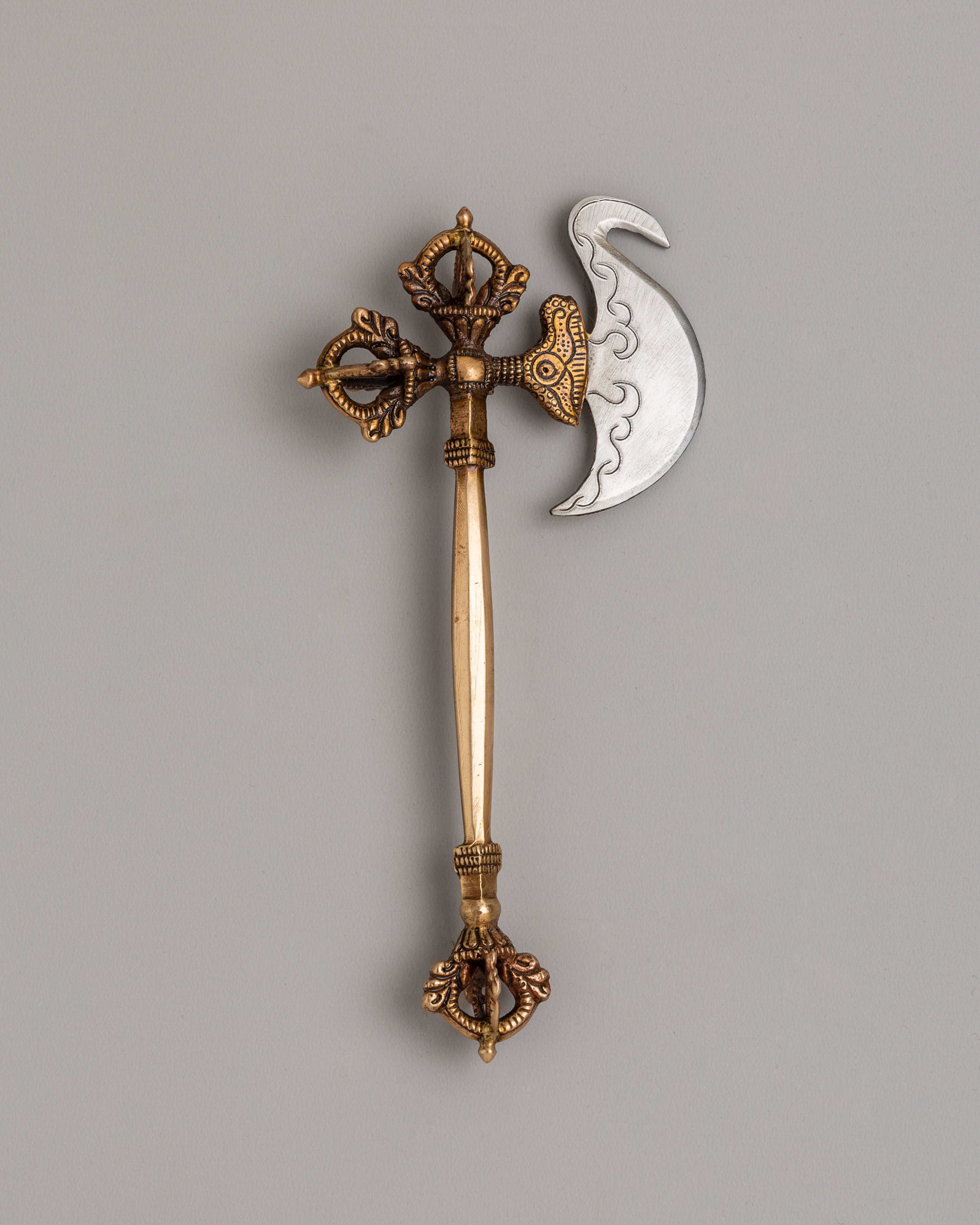 Ancien Scettro Tibétain Chinois En Bronze Avec Tête De Crâne En Cristal – Rituel Tantra Et Chamanisme