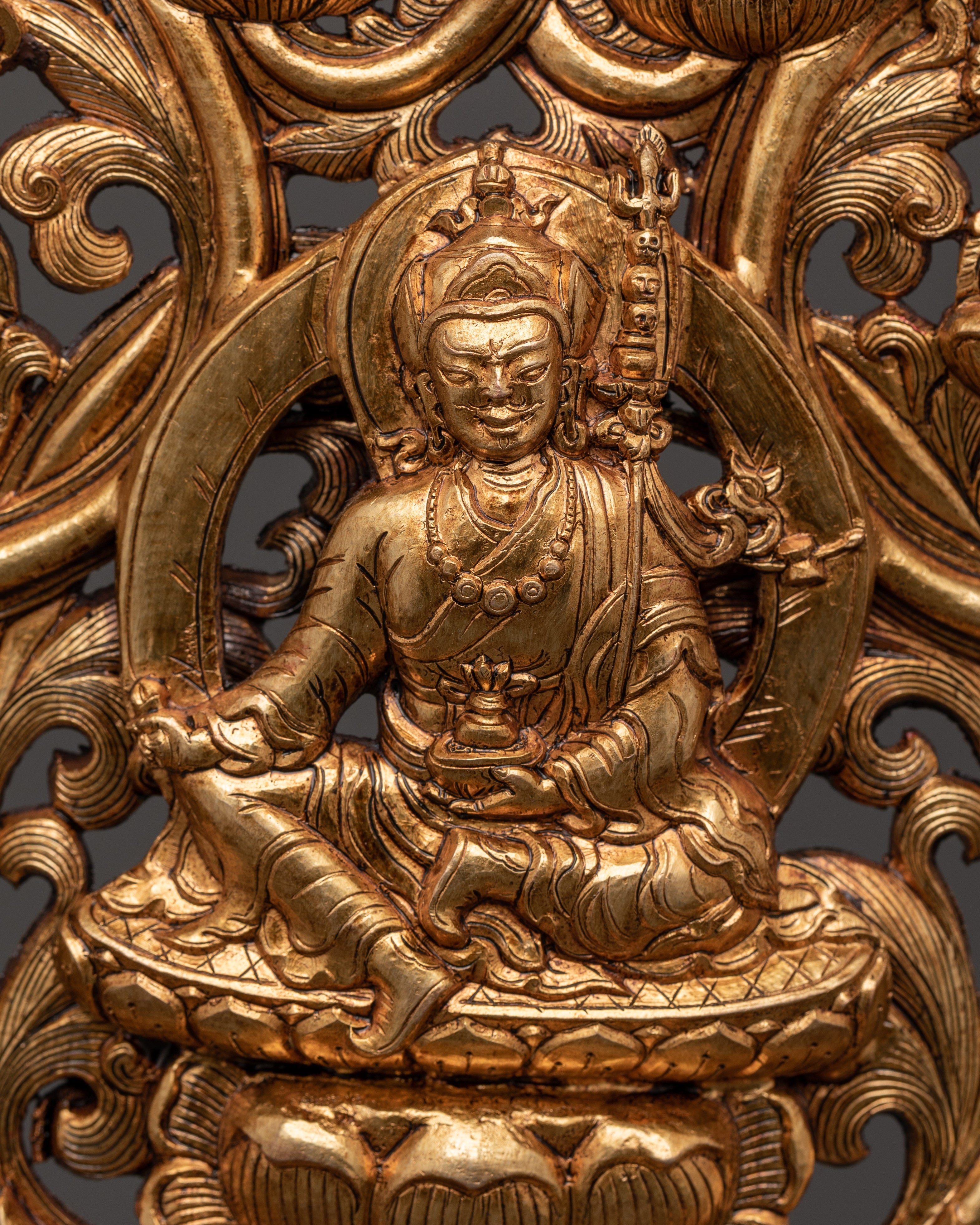 Sacred Guru Rinpoche with 8 Auspicious Symbols | Tibetan Deity Figure