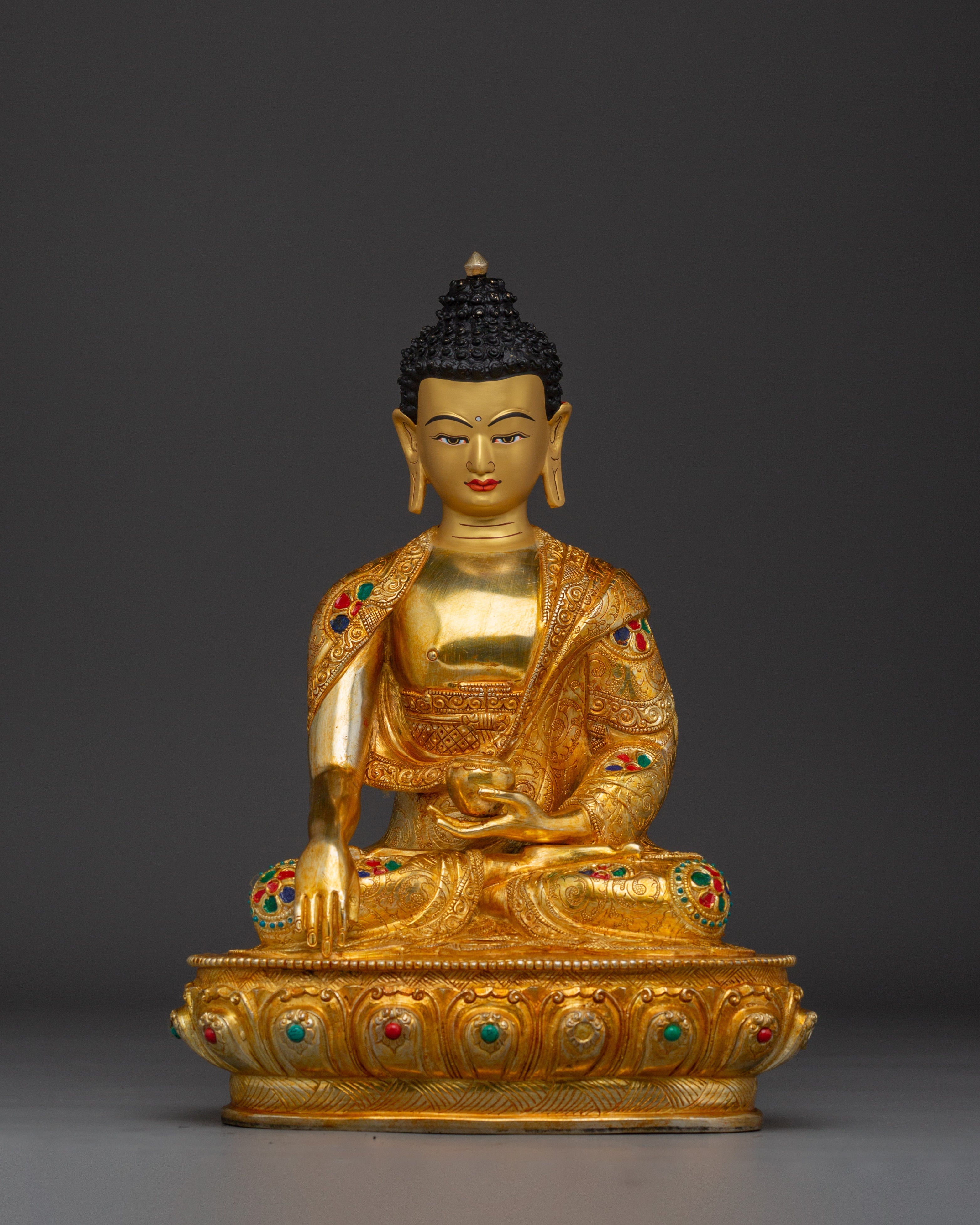 symbol-of-peace-gautama-buddha-statue