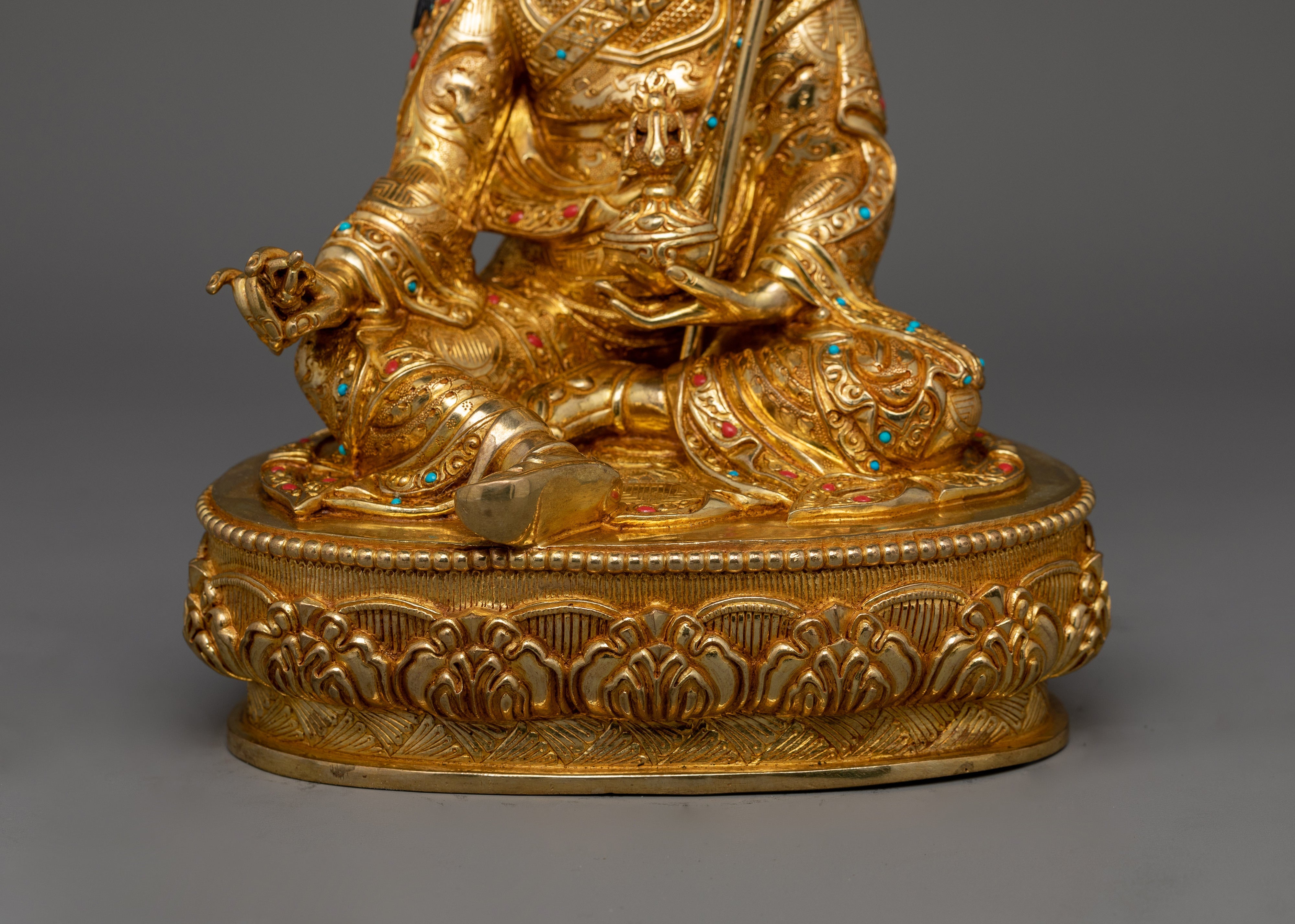 Guru Rinpoche Tibetan Tantric Master Sculpture | Symbol of Spiritual Power and Protection