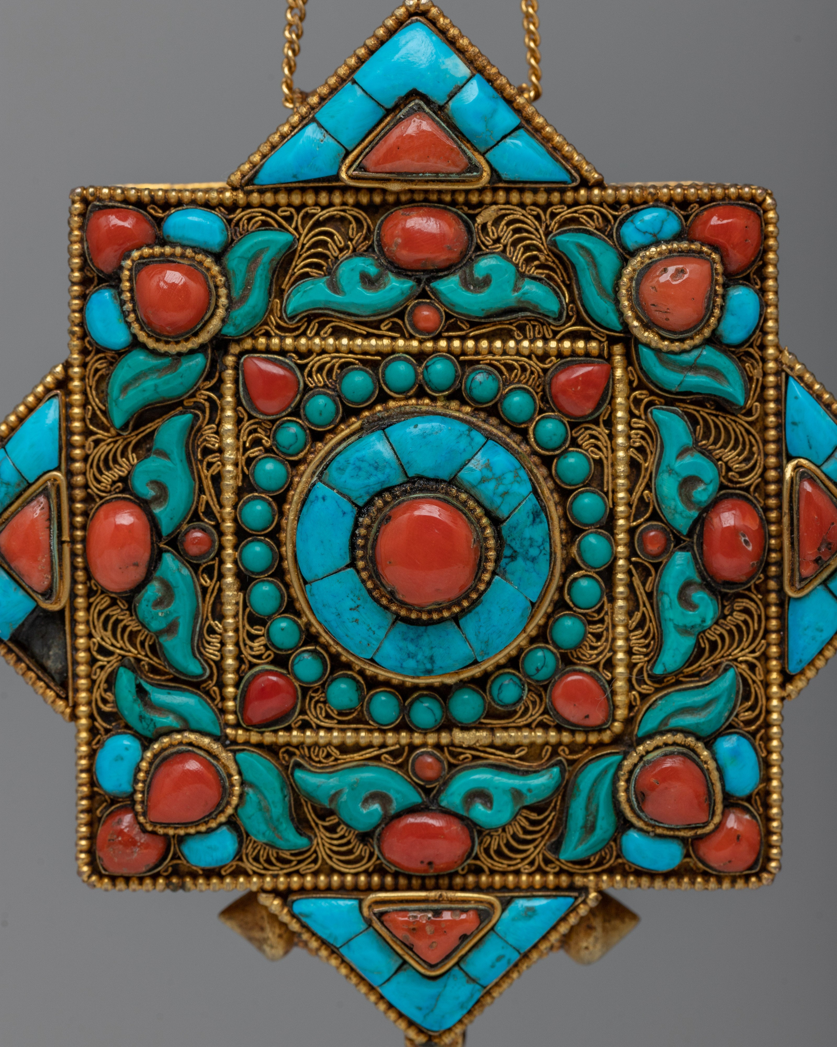 Orginal Stones Inalid Ghau Locket | Portal to Spiritual Serenity and Timeless Eleganc