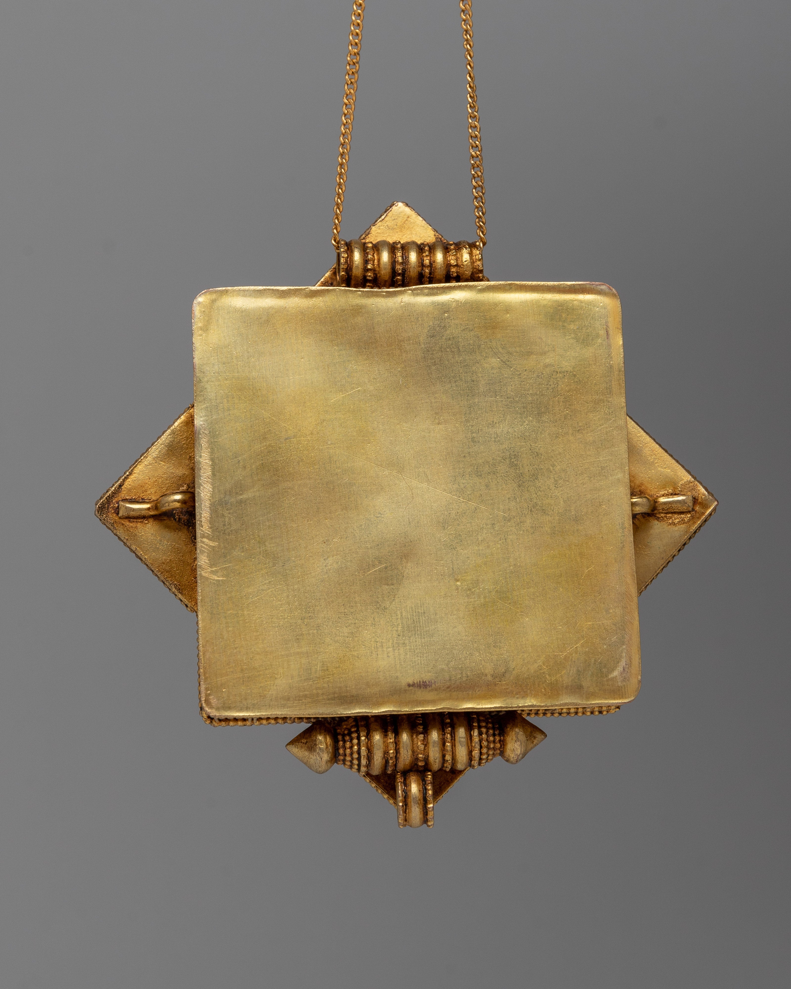 Orginal Stones Inalid Ghau Locket | Portal to Spiritual Serenity and Timeless Eleganc
