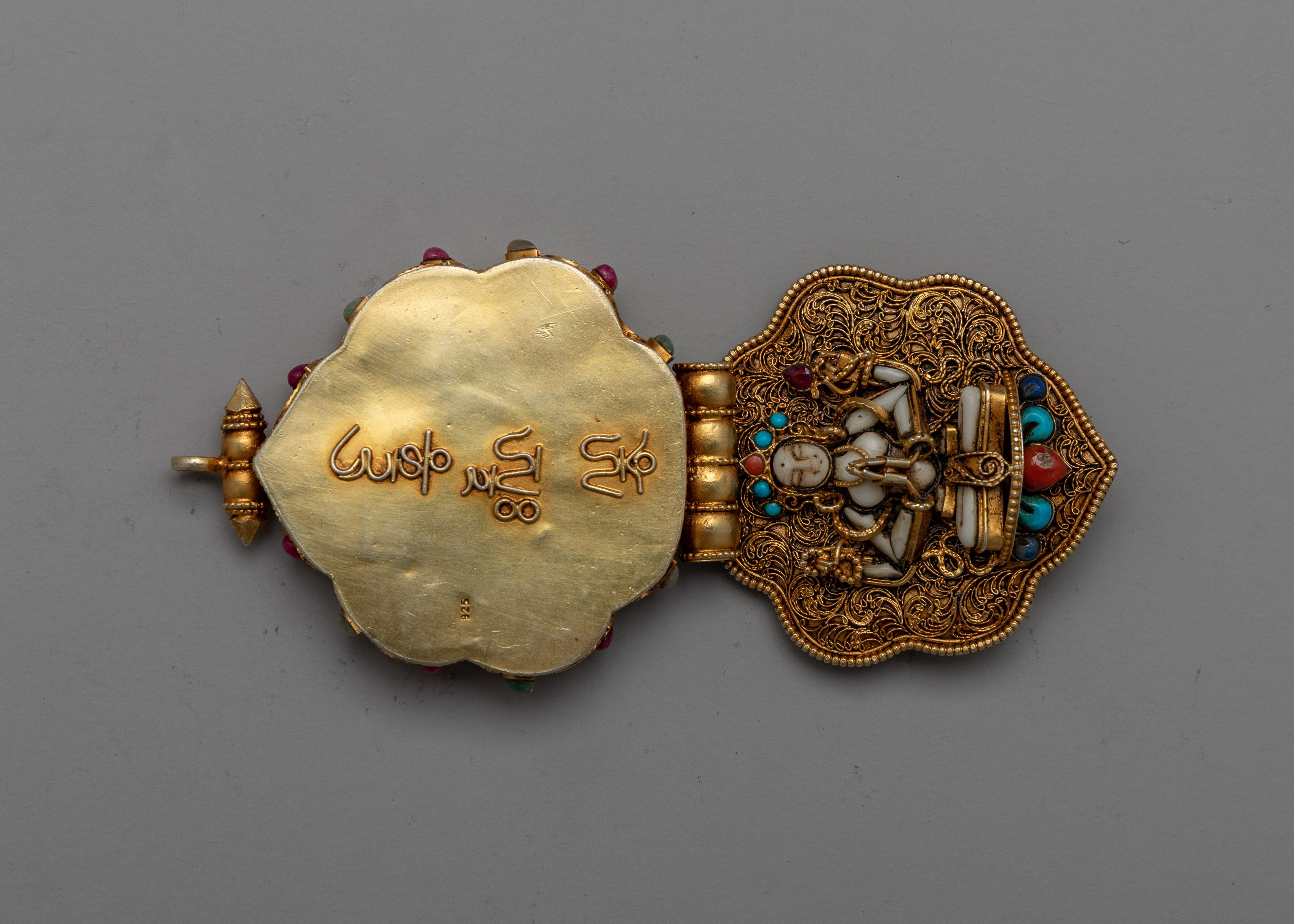 Chenresig Ghau Box Locket | Harnessing Sacred Chants for Spiritual Protection