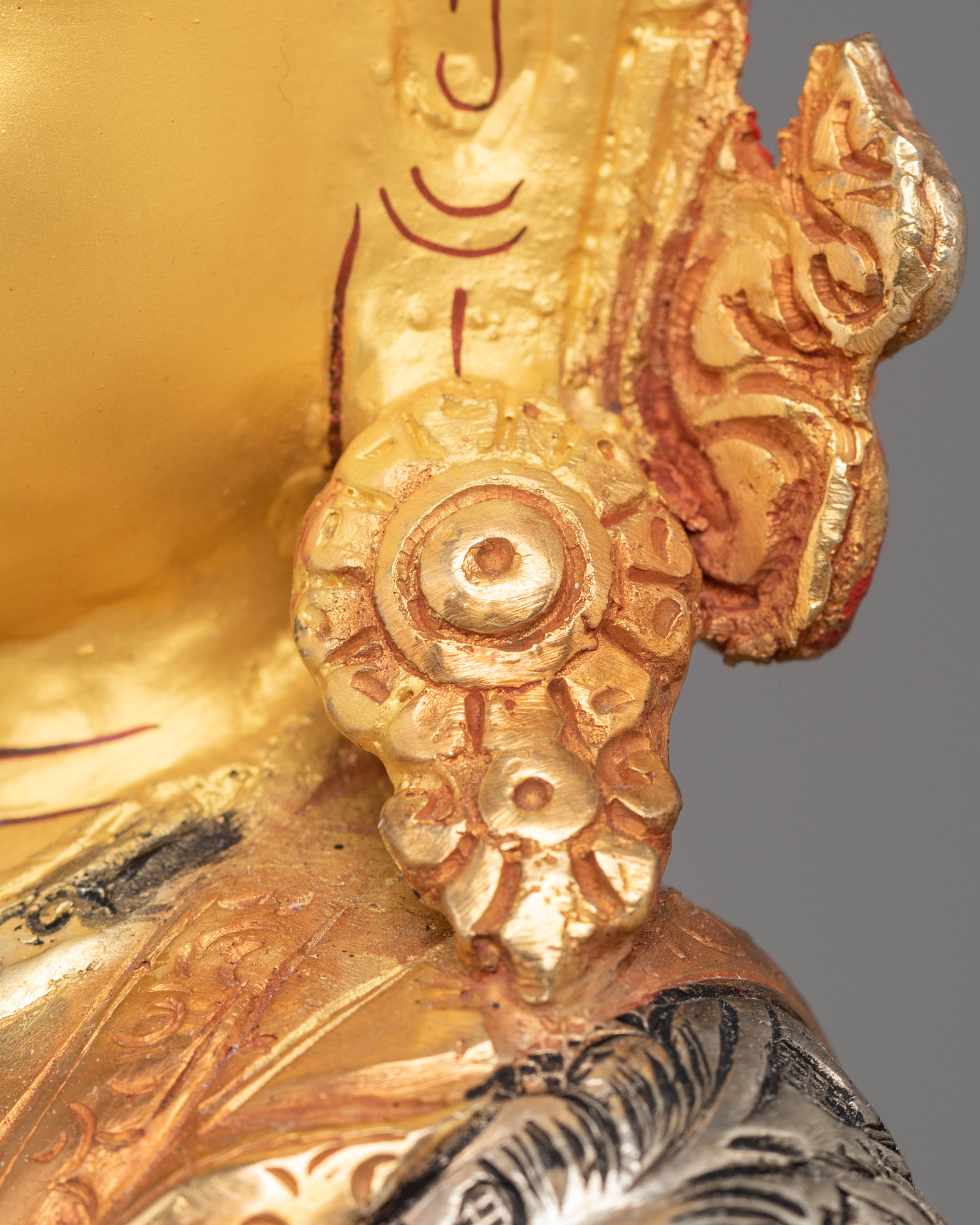 Dharma Guru Buddha Shakyamuni Statue | Gold Plated Copper for Spiritual Enlightenment