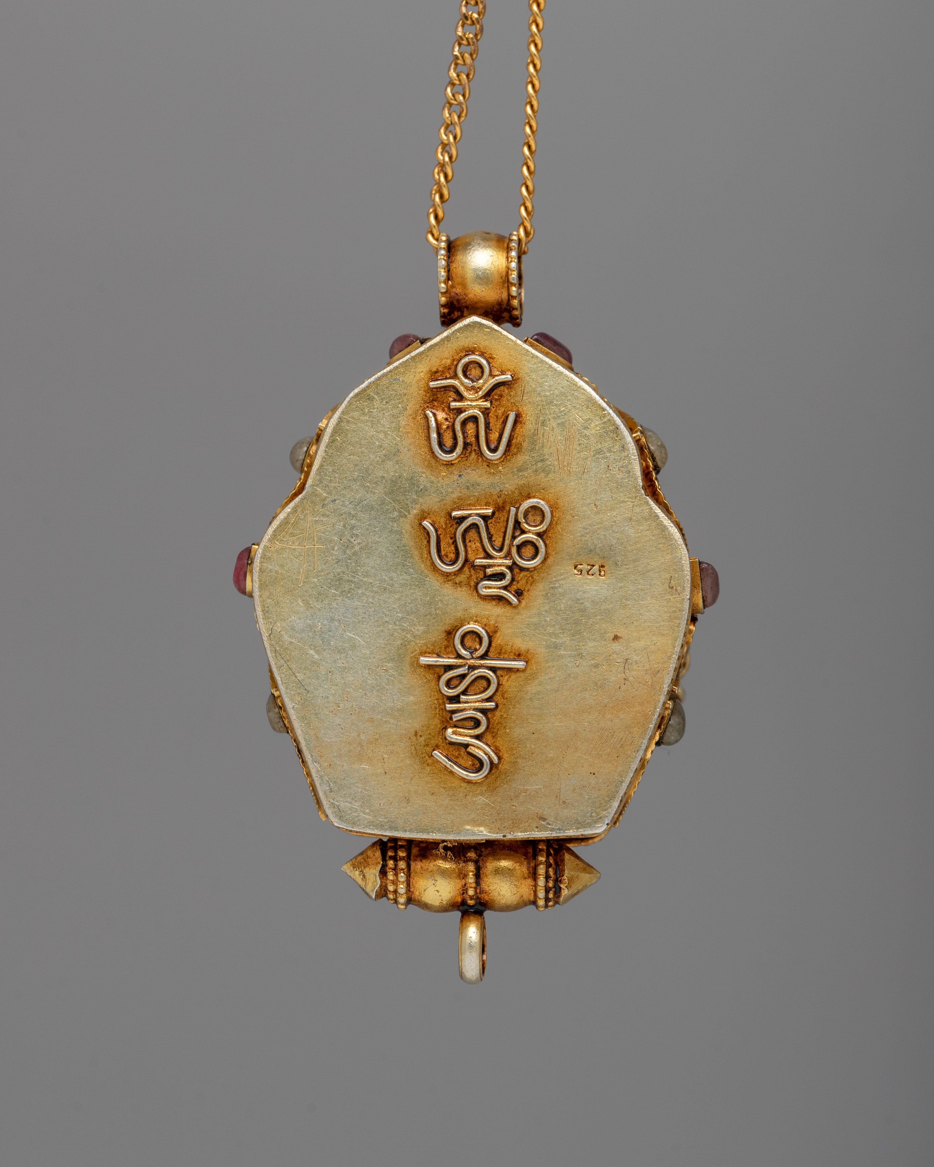 Arya Tara Prayer Ghau | Harness the Blessings of the Enlightened Mother