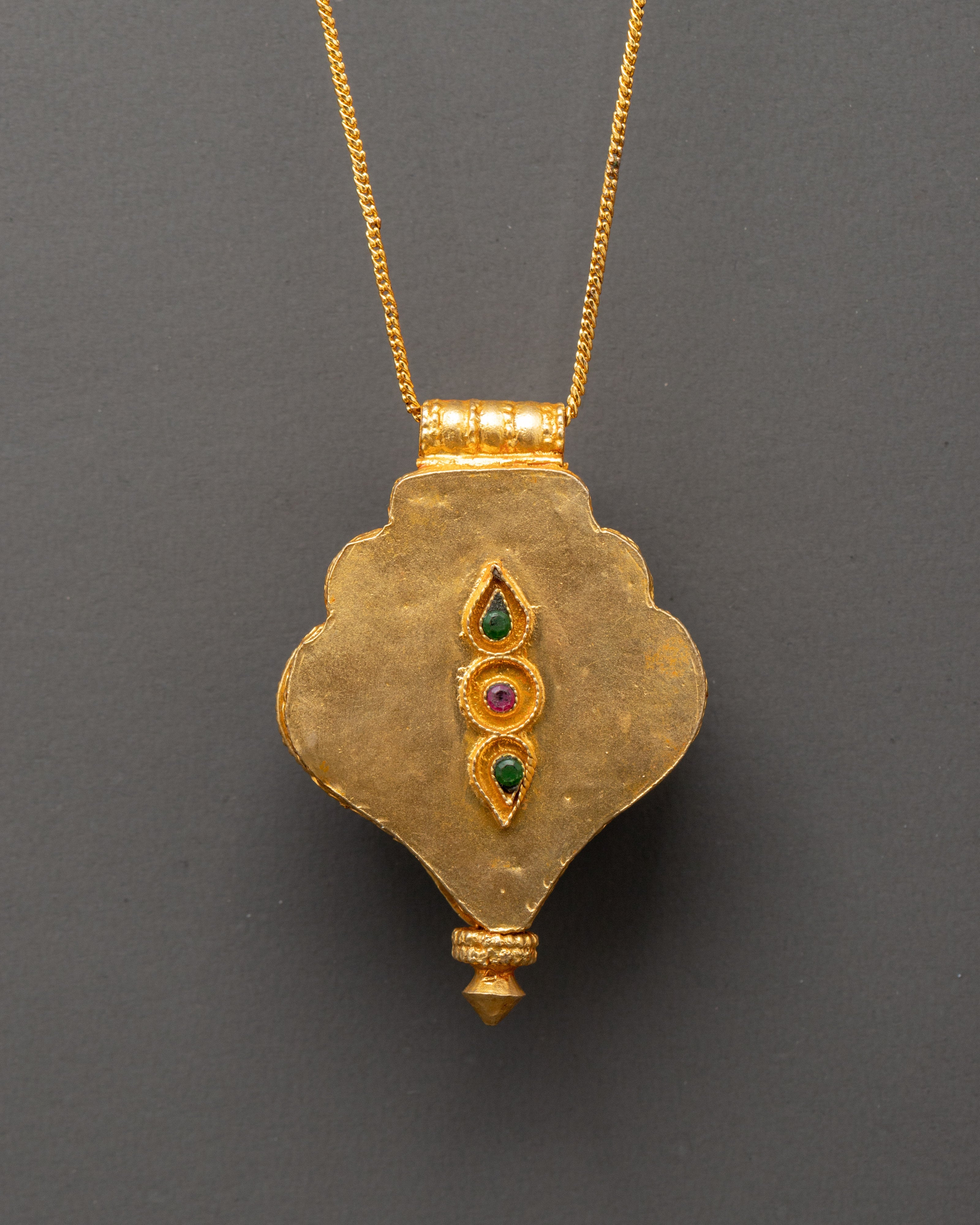 Ghau Box Locket with Buddhist Deity | Sacred Symbol of Spirituality