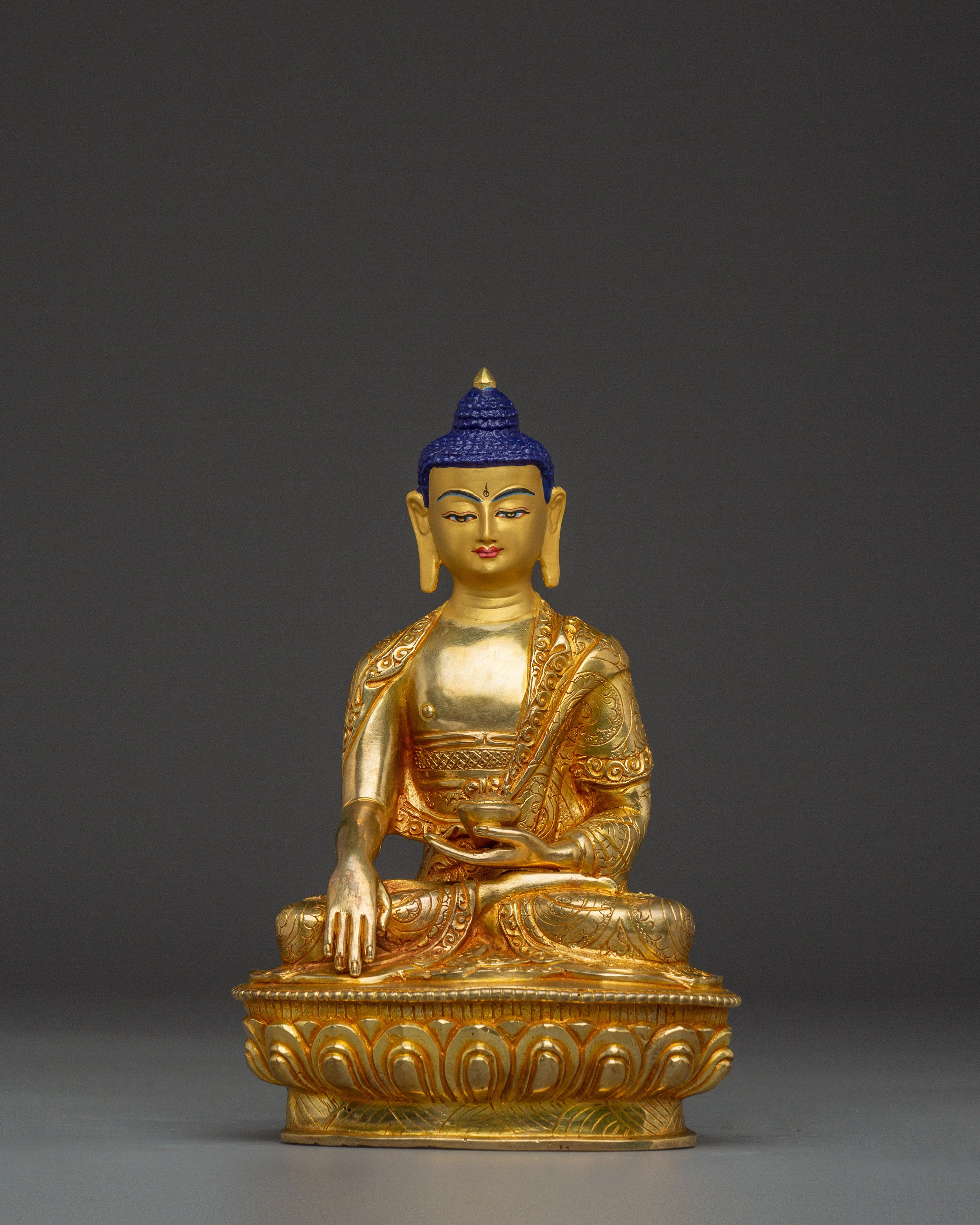 Gold Gilded Buddha Shakyamuni Artwork