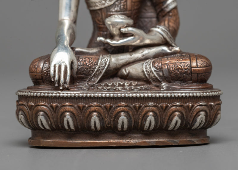 Lord Machine Made Shakyamuni Buddha Statue with Oxidized Copper and Silver Plated