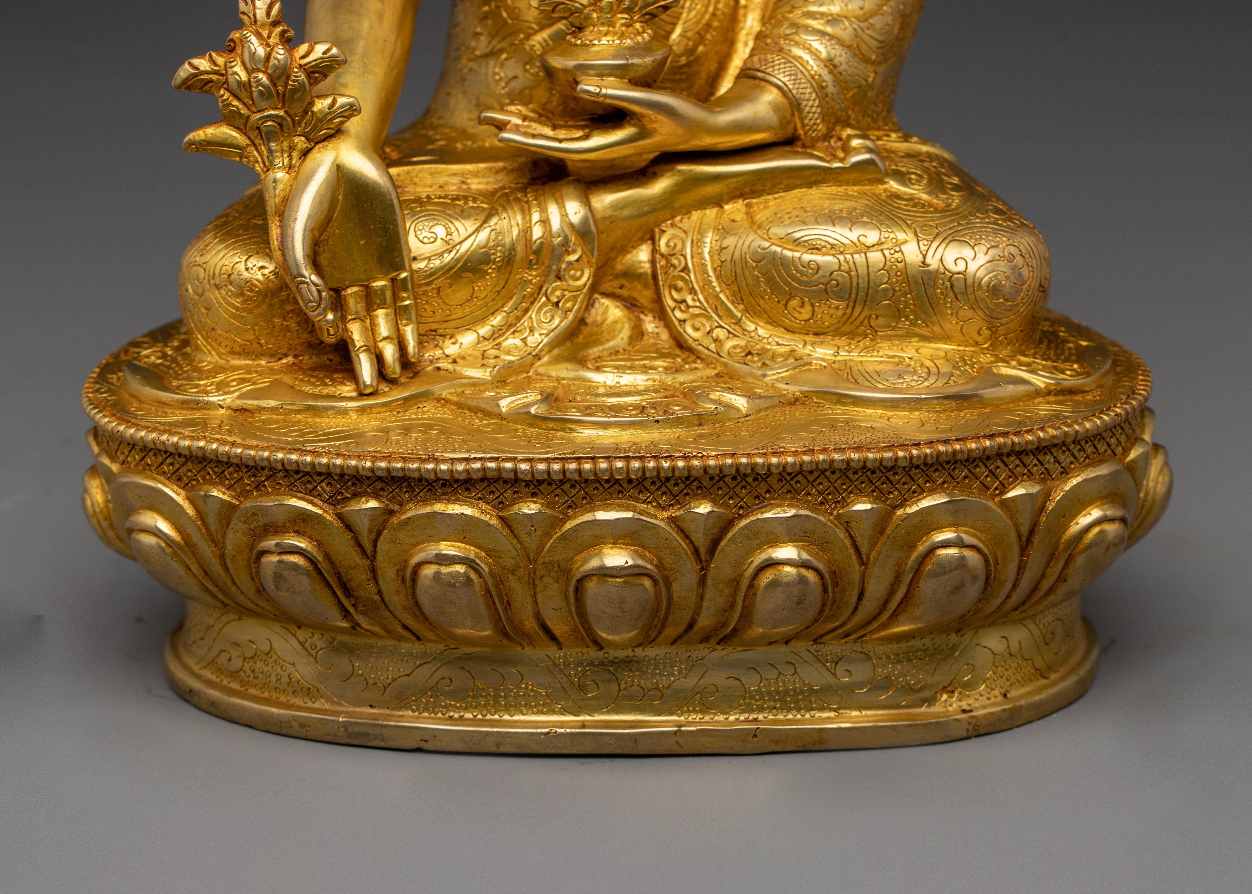 Seated Medicine Buddha | Source of Divine Healing