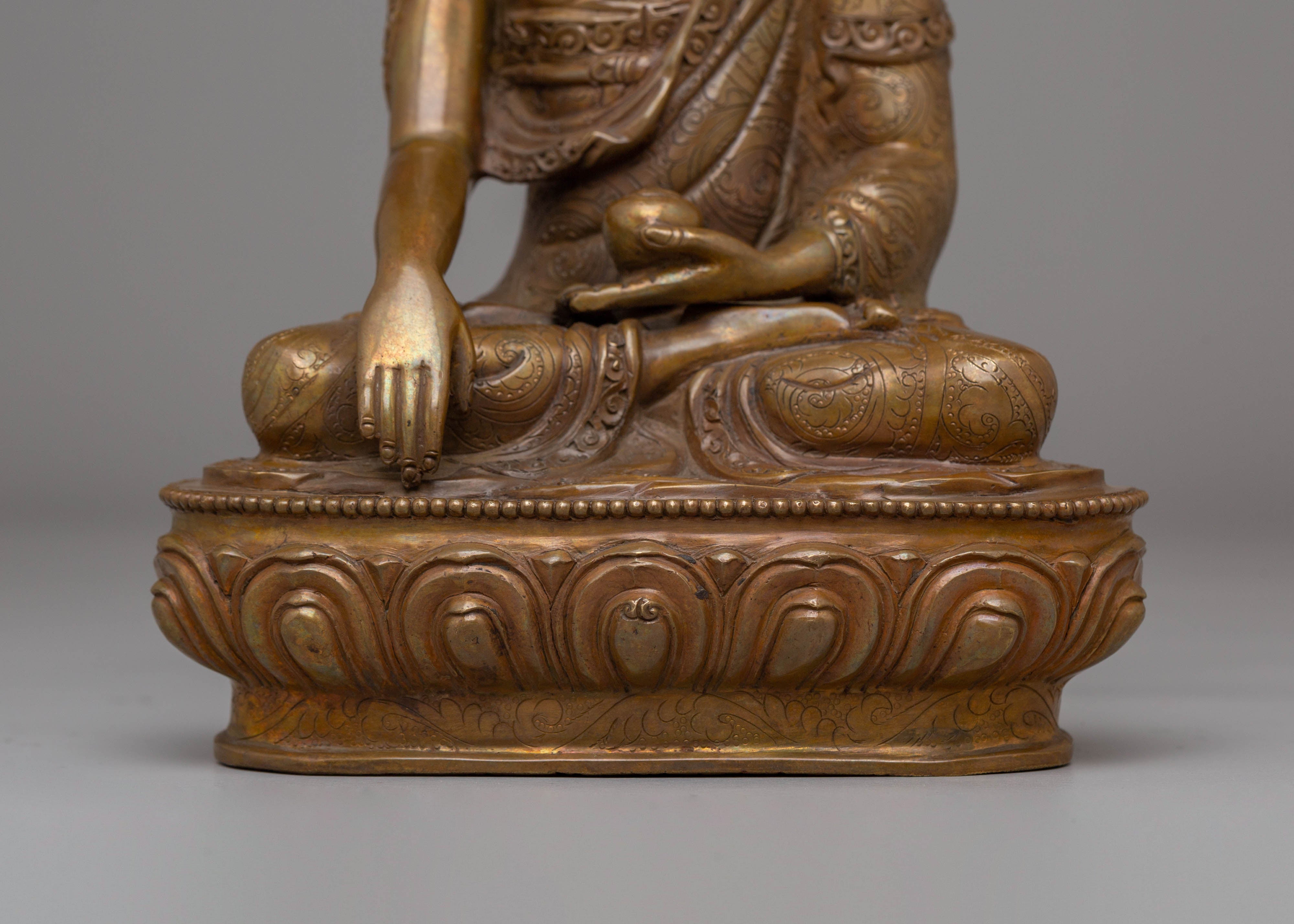 Dharma Teacher Shakyamuni Statue | Spiritual Buddha Sculpture