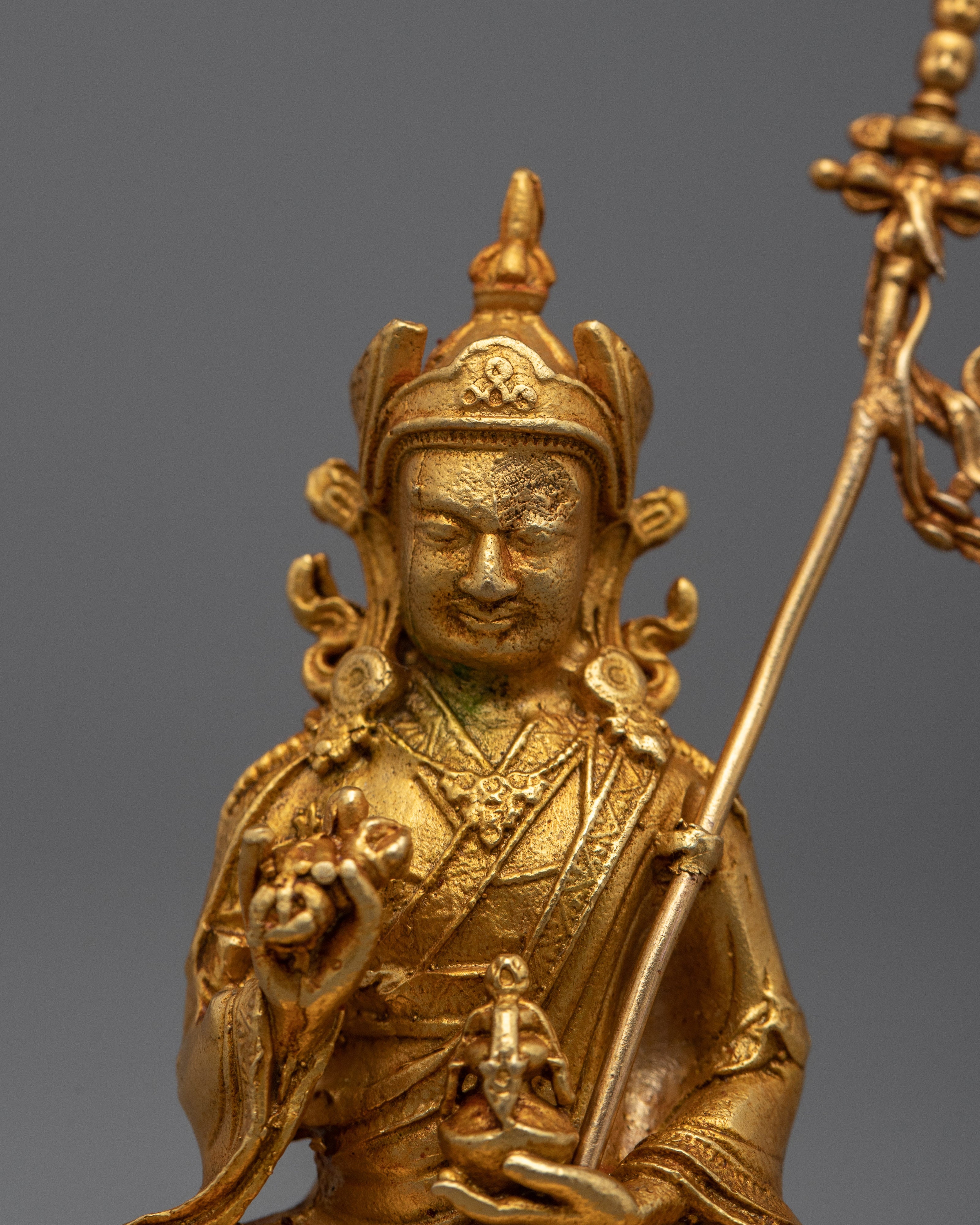 Machine Made Statue Of Guru Rinpoche | Graceful Representation of Divine Wisdom