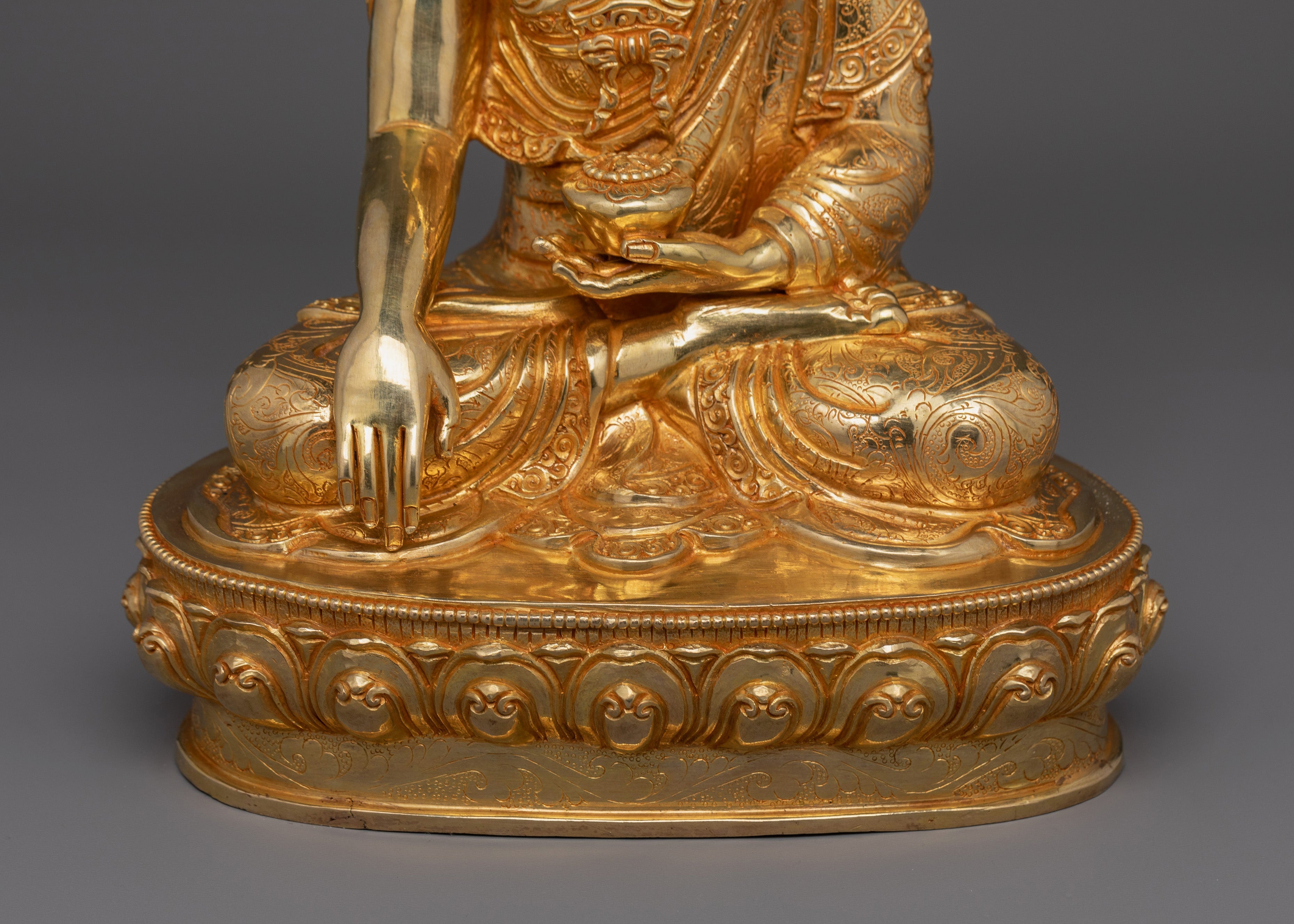 Shakyamuni Buddha The Teacher of Enlightenment Statue | Home and Altar Shrine Decor