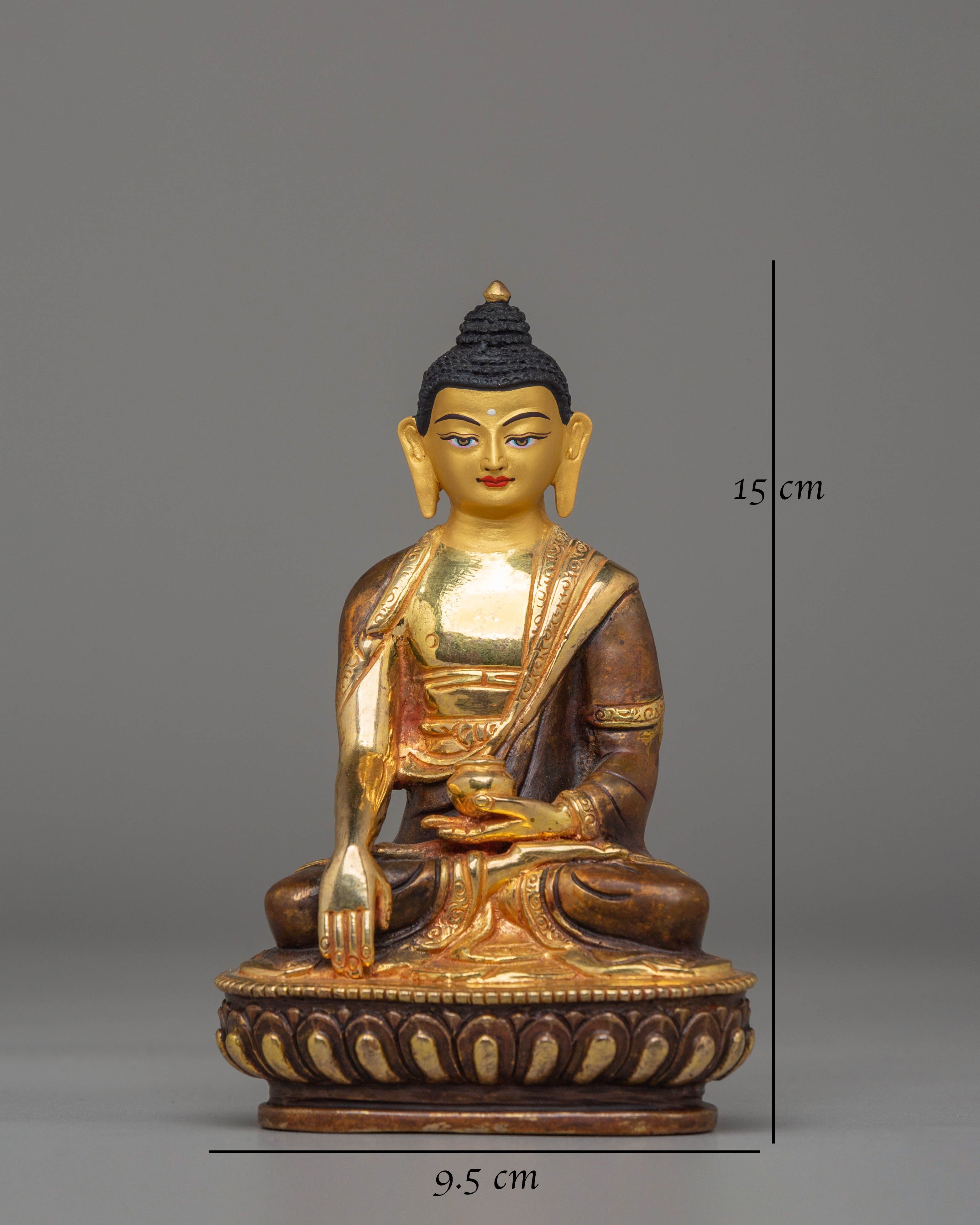 Traditional Statue of Shakyamuni Buddha | Serene Buddha Figurine