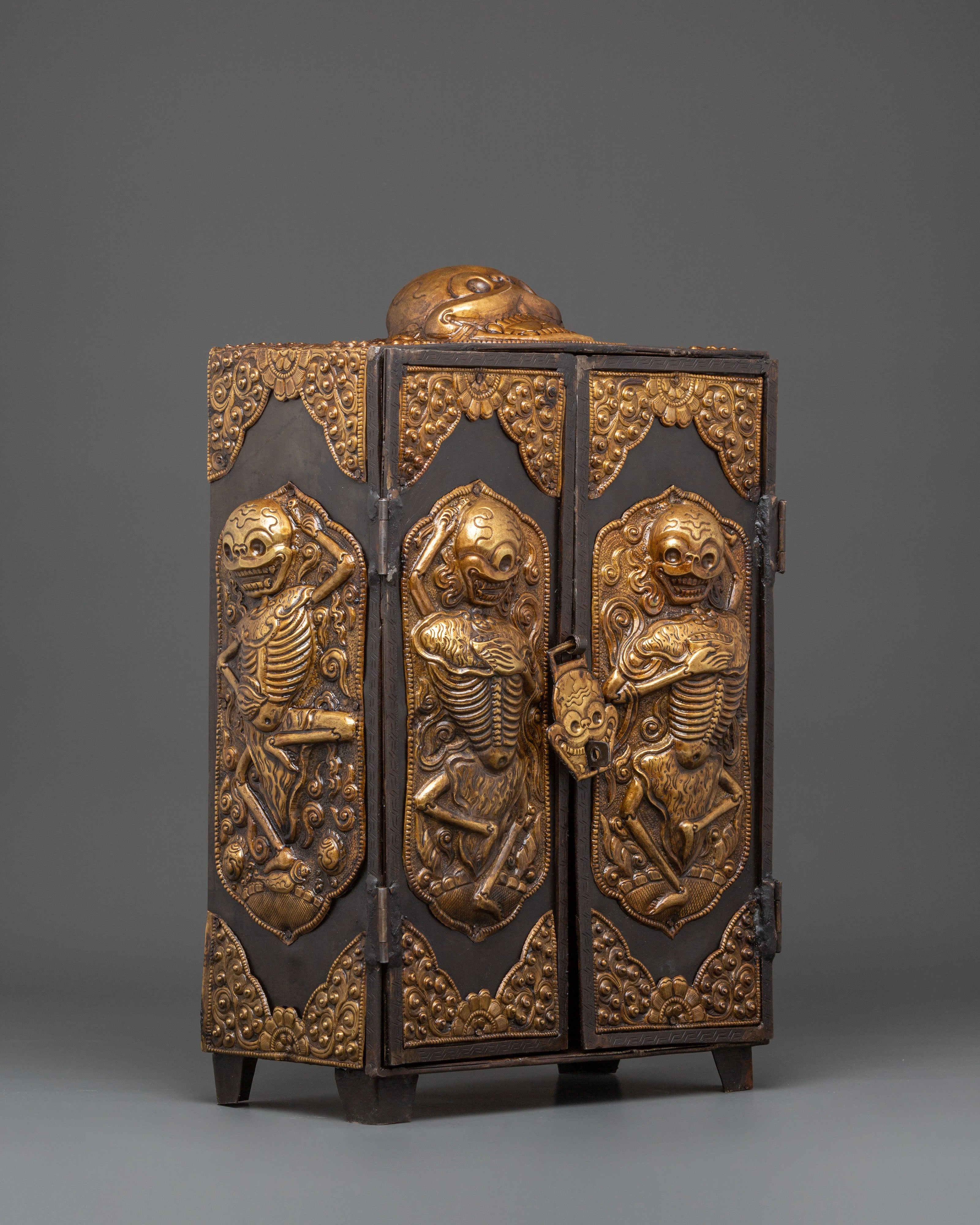 Chitipiti Iron Box | Box for Altar and Meditation