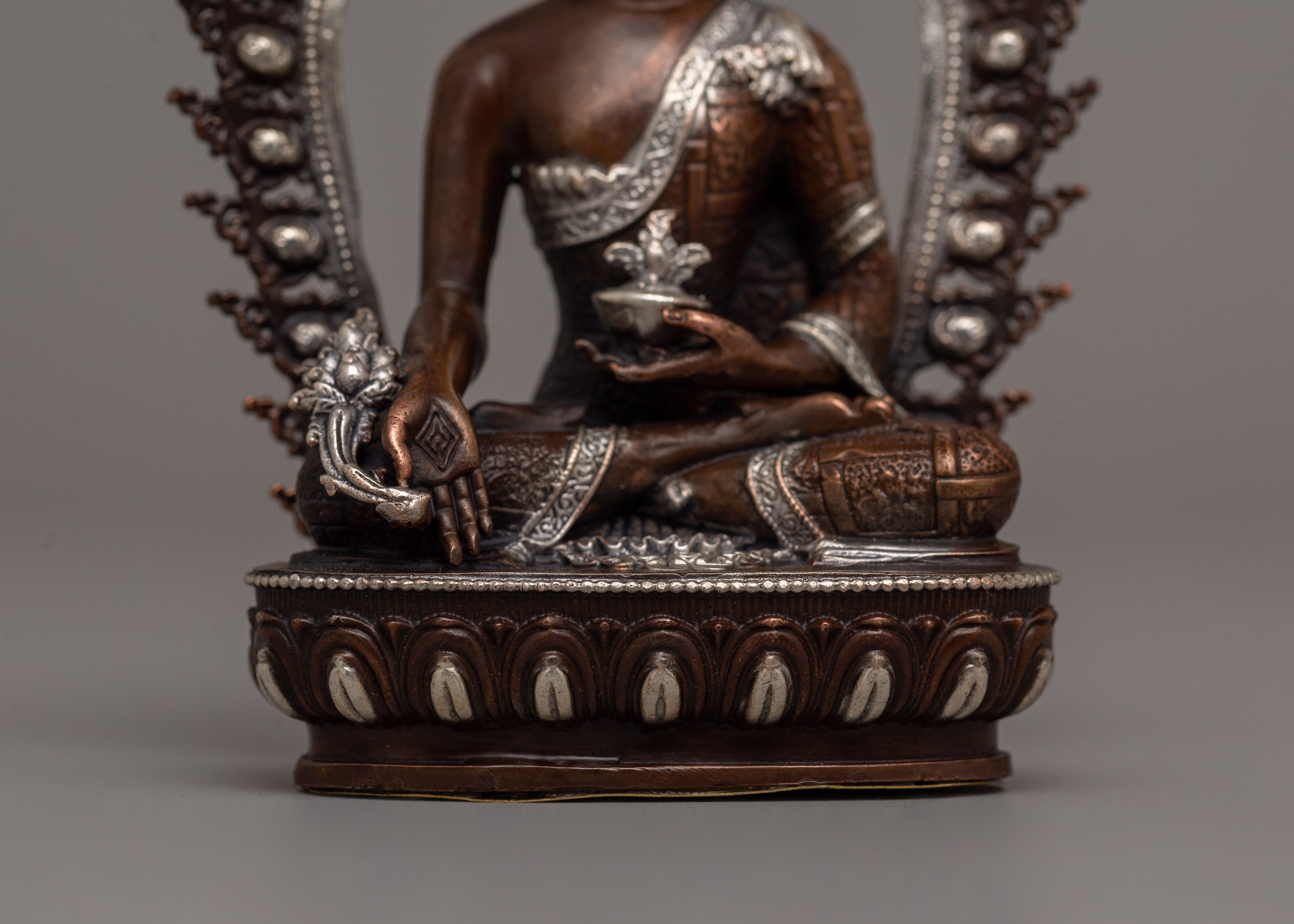 Healing Deity Medicine Buddha Statue | Bhaisajyaguru Holding Myrobalan Plant
