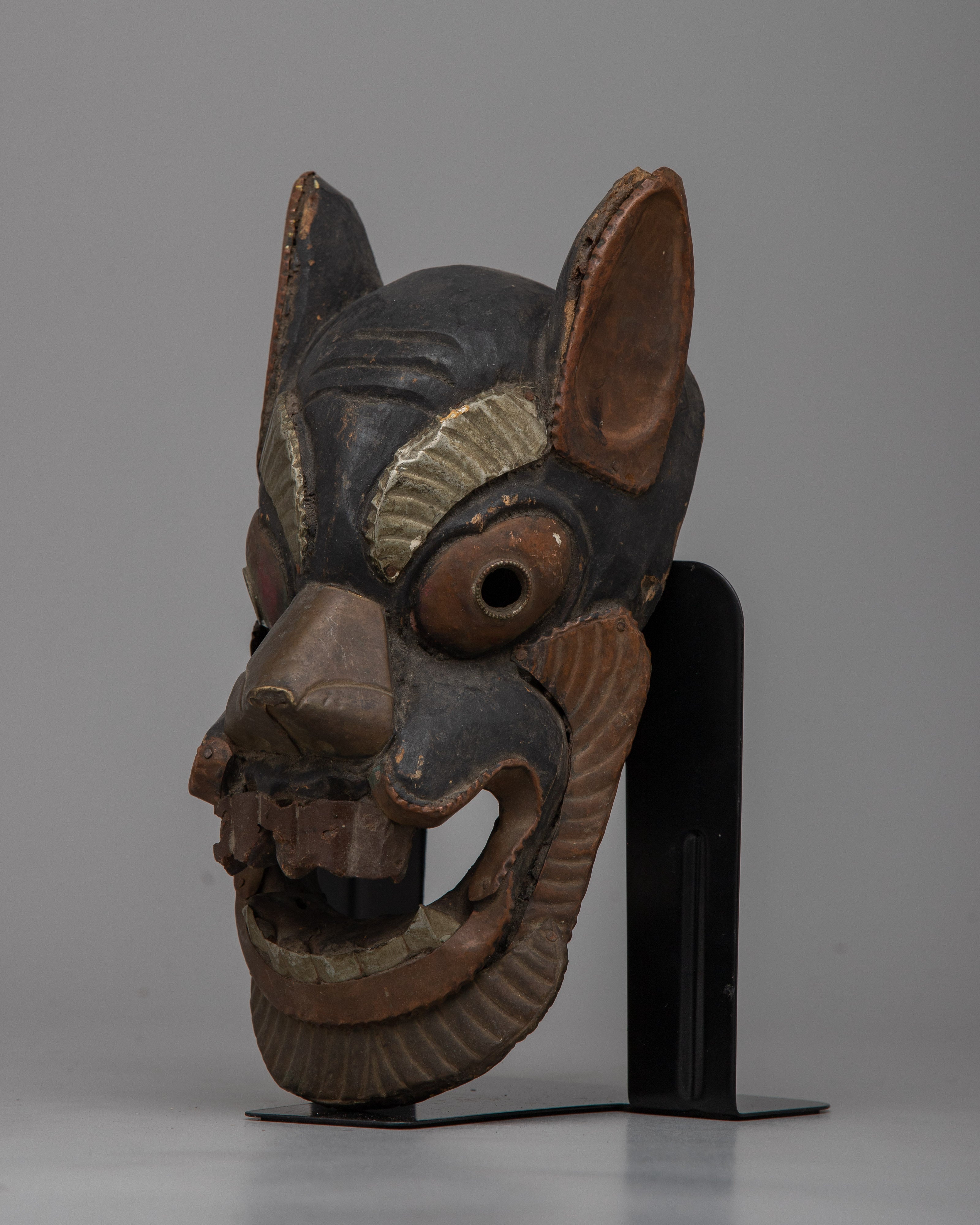 Tibetan Barong Mask | Wooden Art for Spiritual Presence