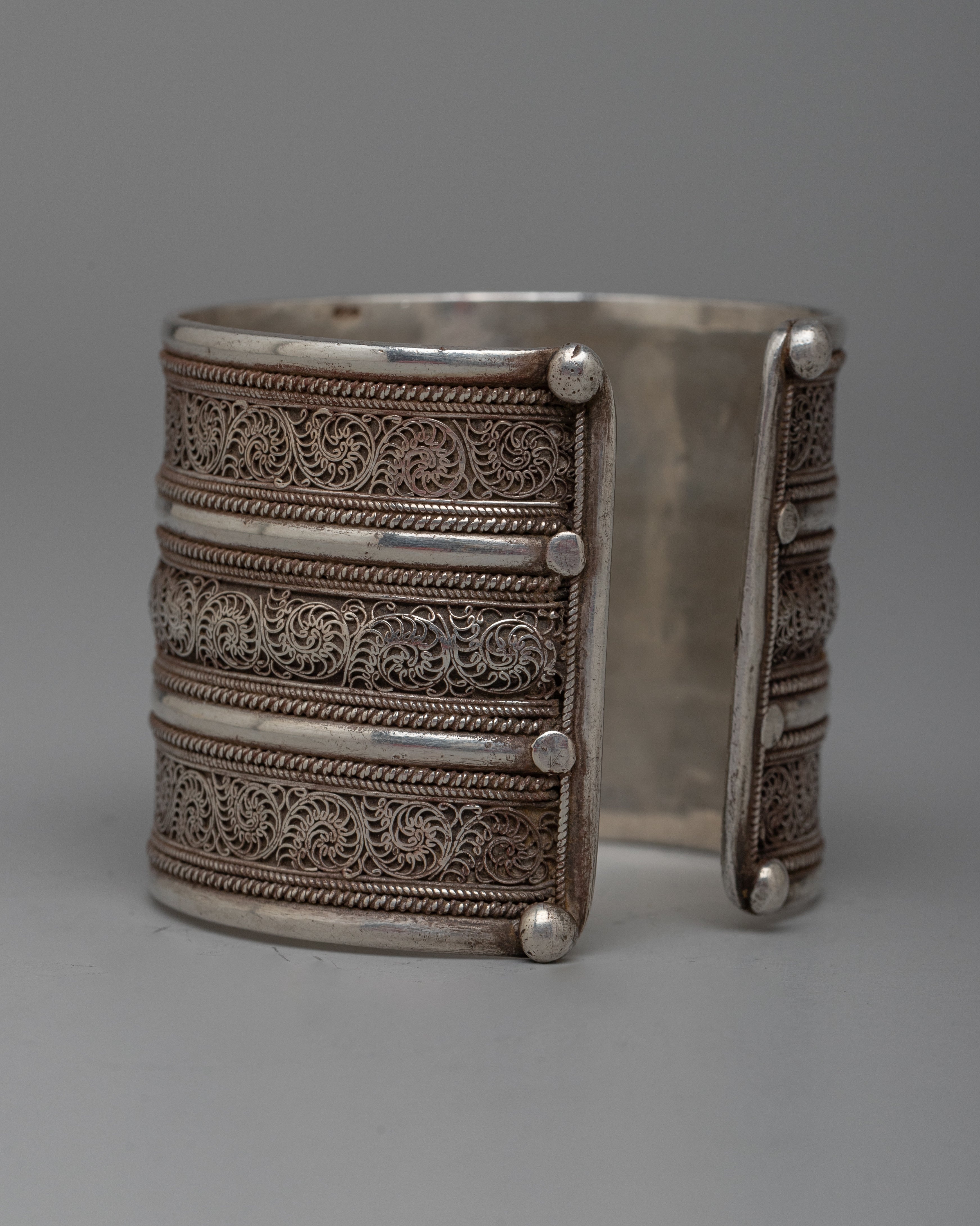 Silver Lapis Cuff Bracelet | Handcrafted Elegance with Lapis Lazuli