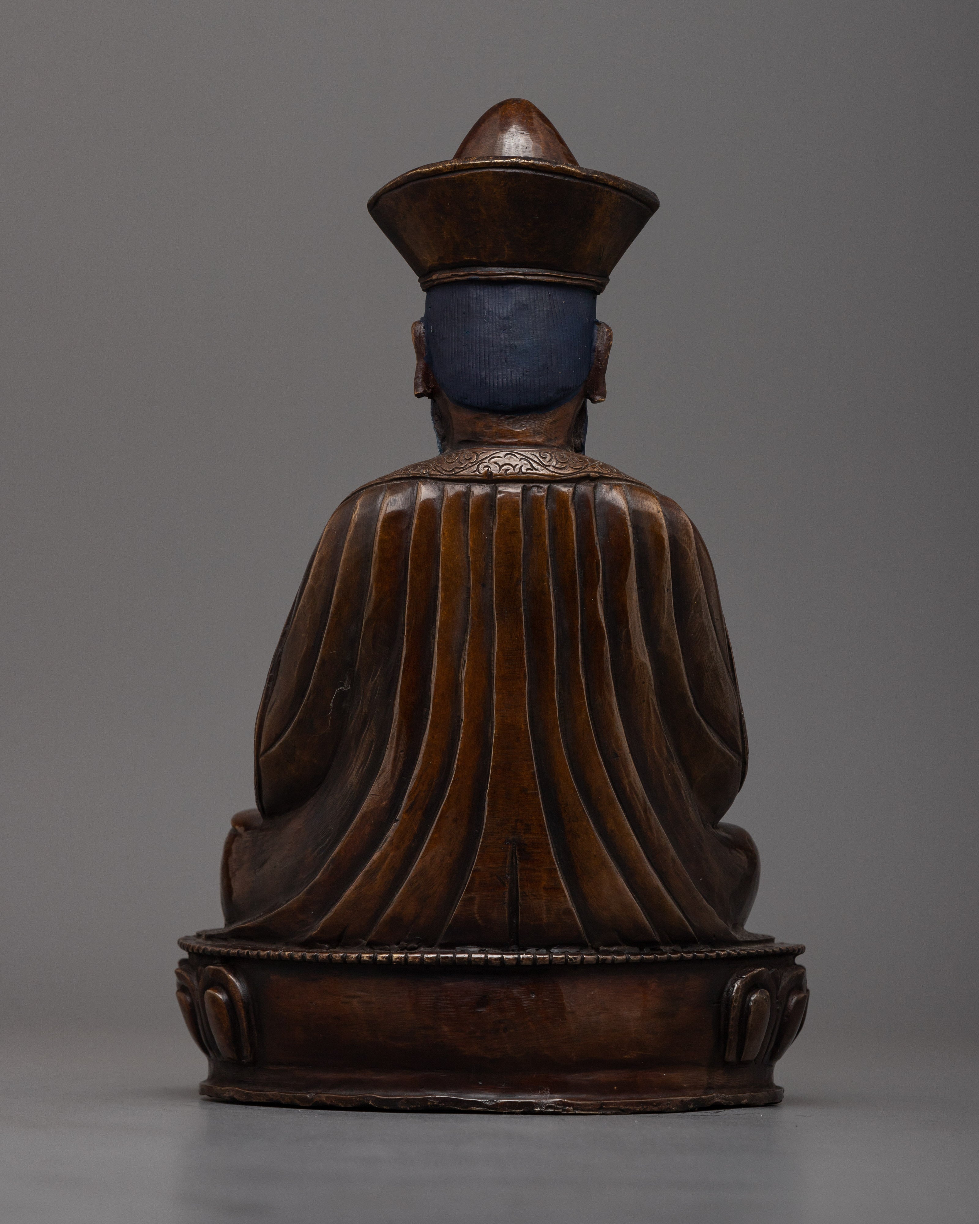 Zhabdrung Rinpoche Statue | Honoring the Enlightened Master and Spiritual