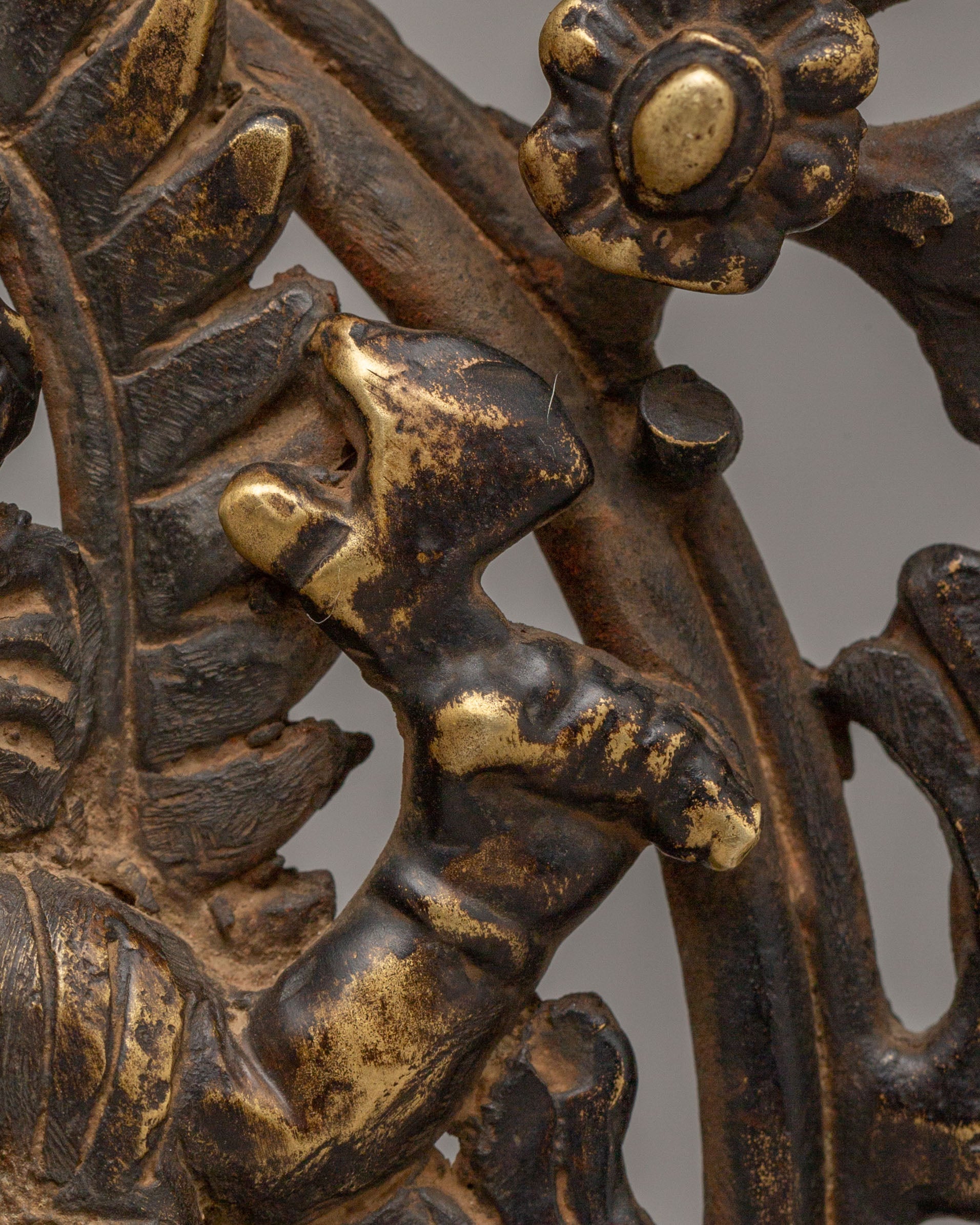 Sacred Ganapati Sculpture | Traditional Nepalese Artwork
