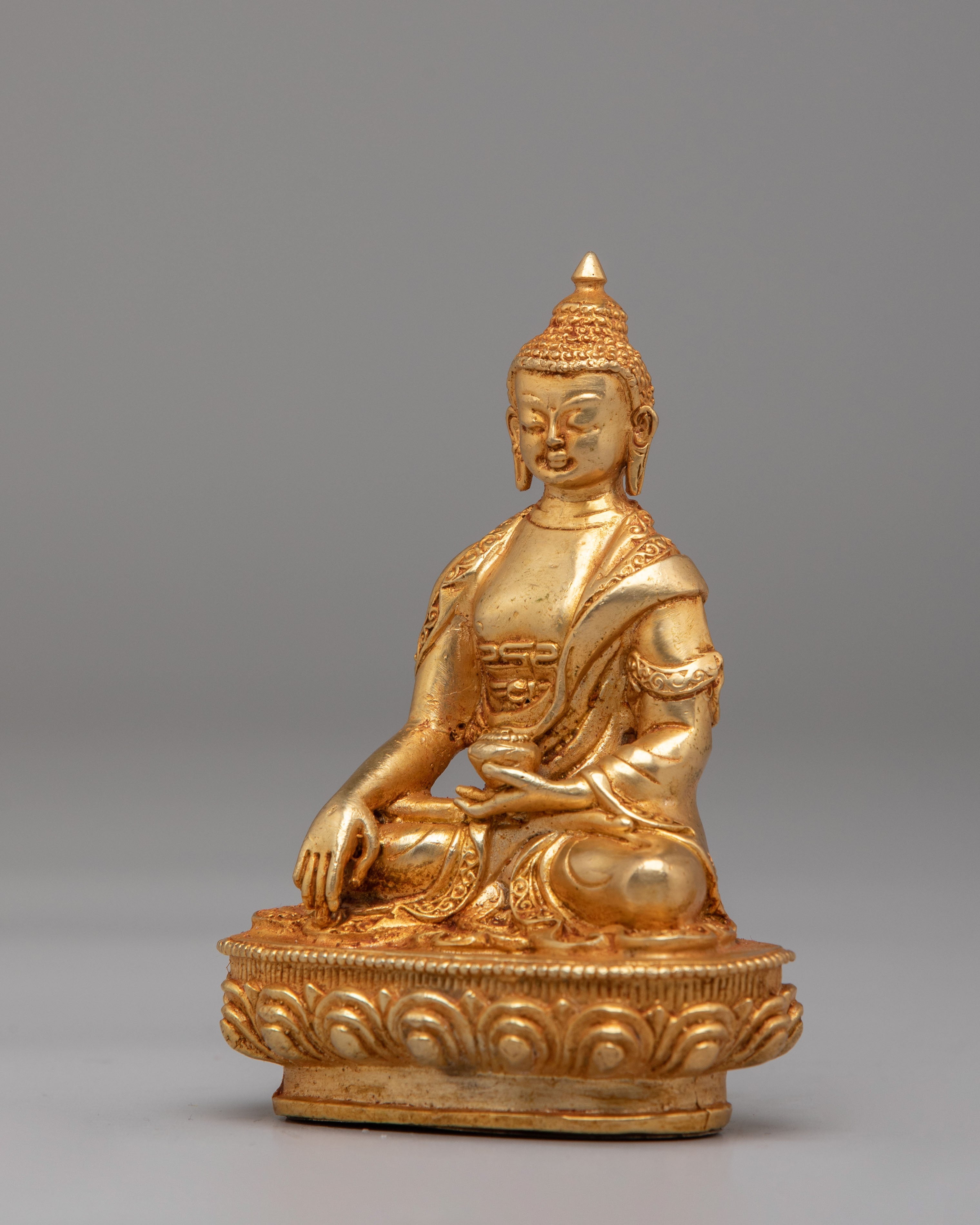 Traditional Shakyamuni Buddha Sculpture | Buddhist Figure