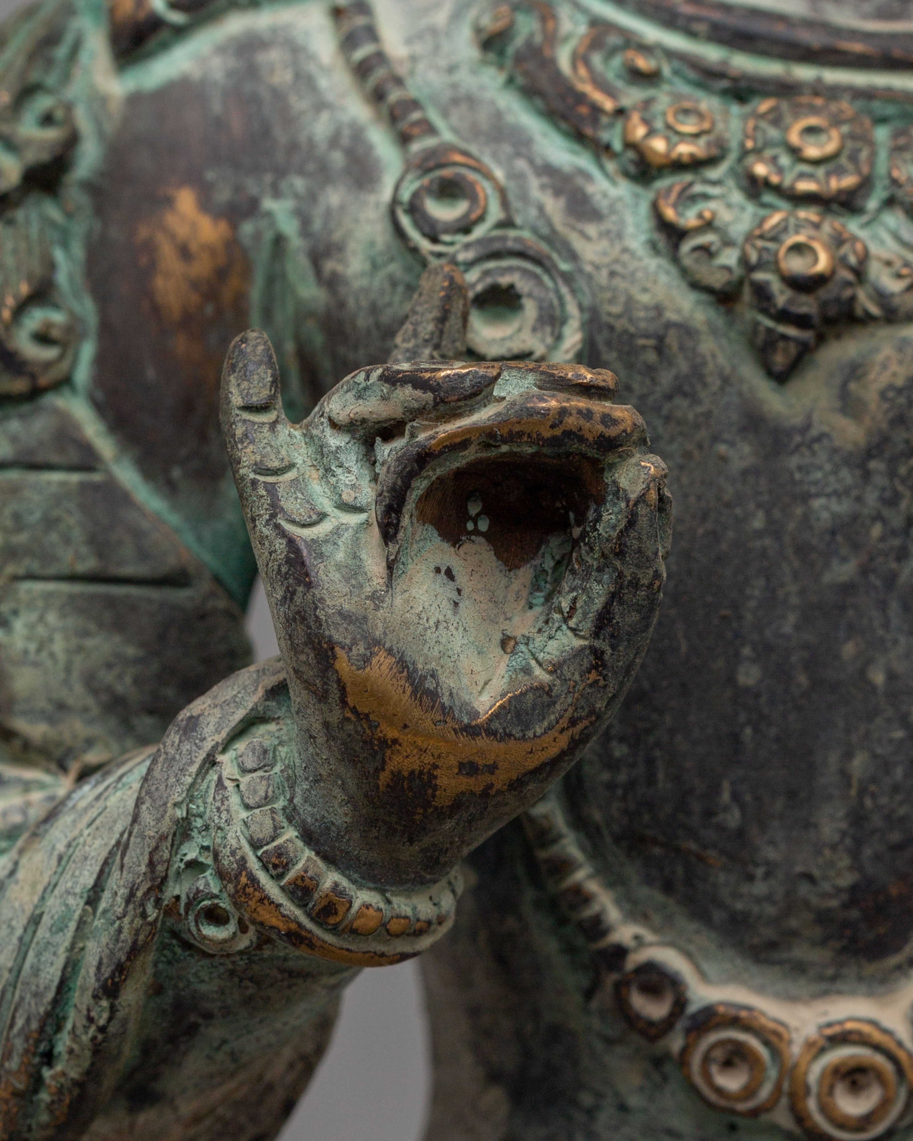 Traditional Siddhaikavira Manjushri Figurine | Spiritual Sculpture for Meditation