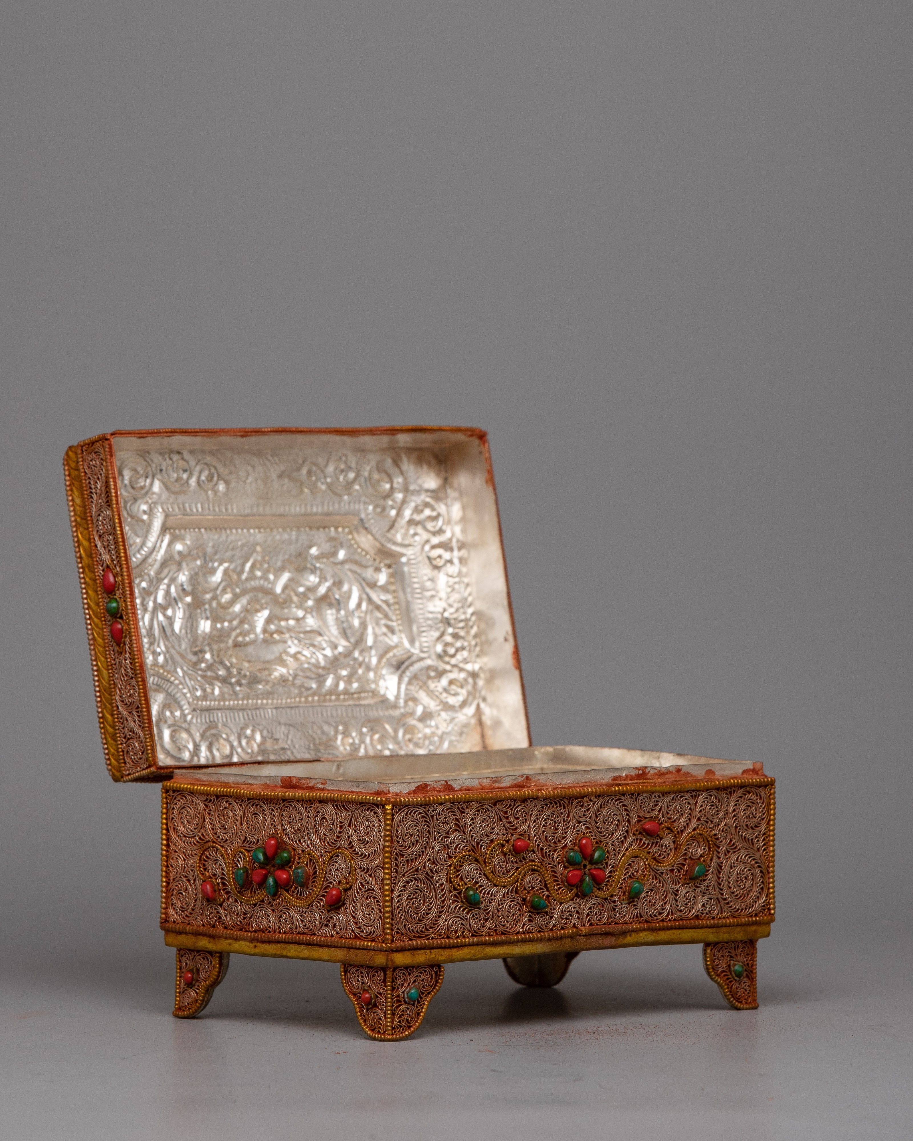 Treasure Box Small | Perfect for Storing Precious Keepsake
