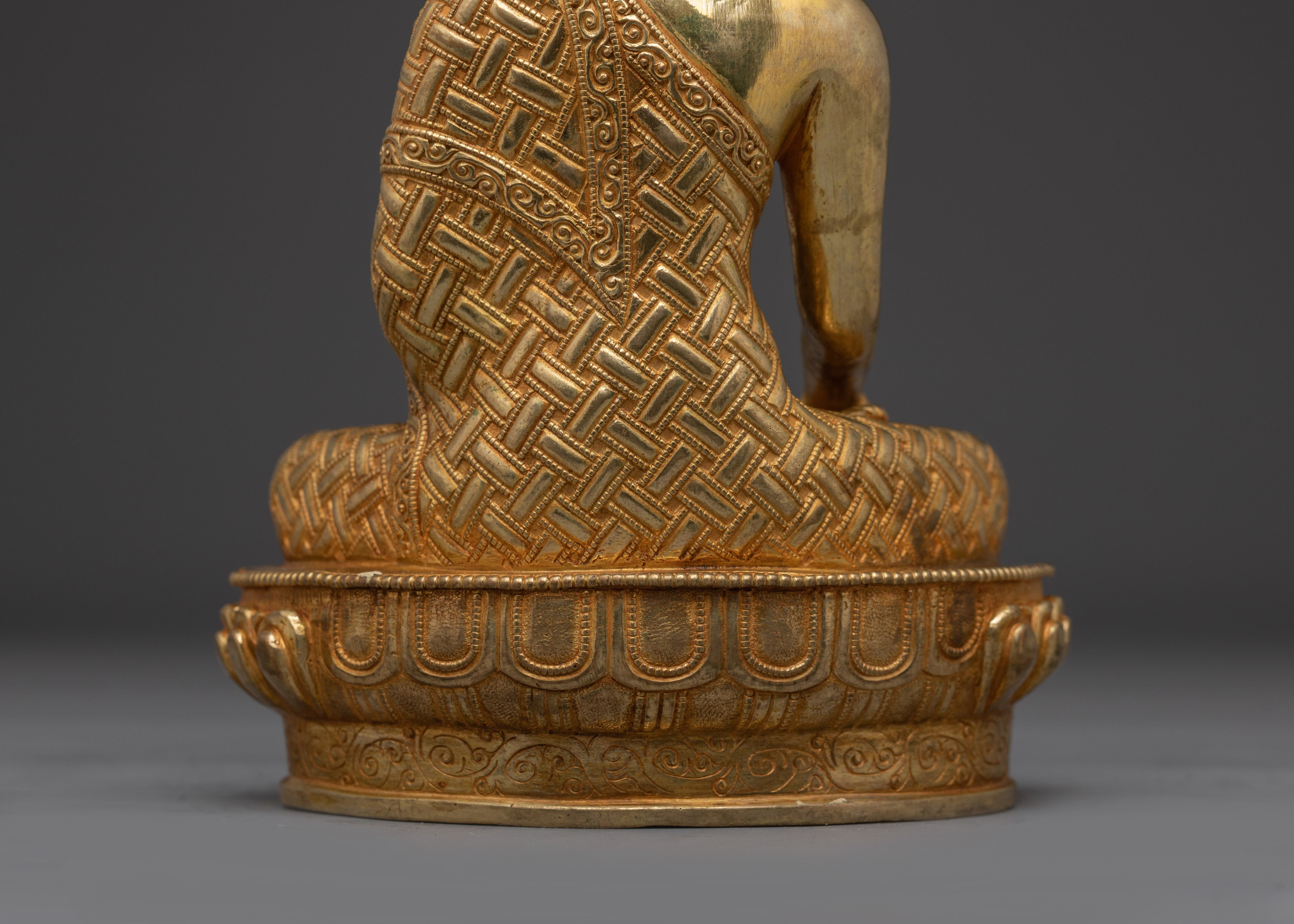 Golden Shakyamuni Buddha Decor Figurine | Gautama Buddha Artwork