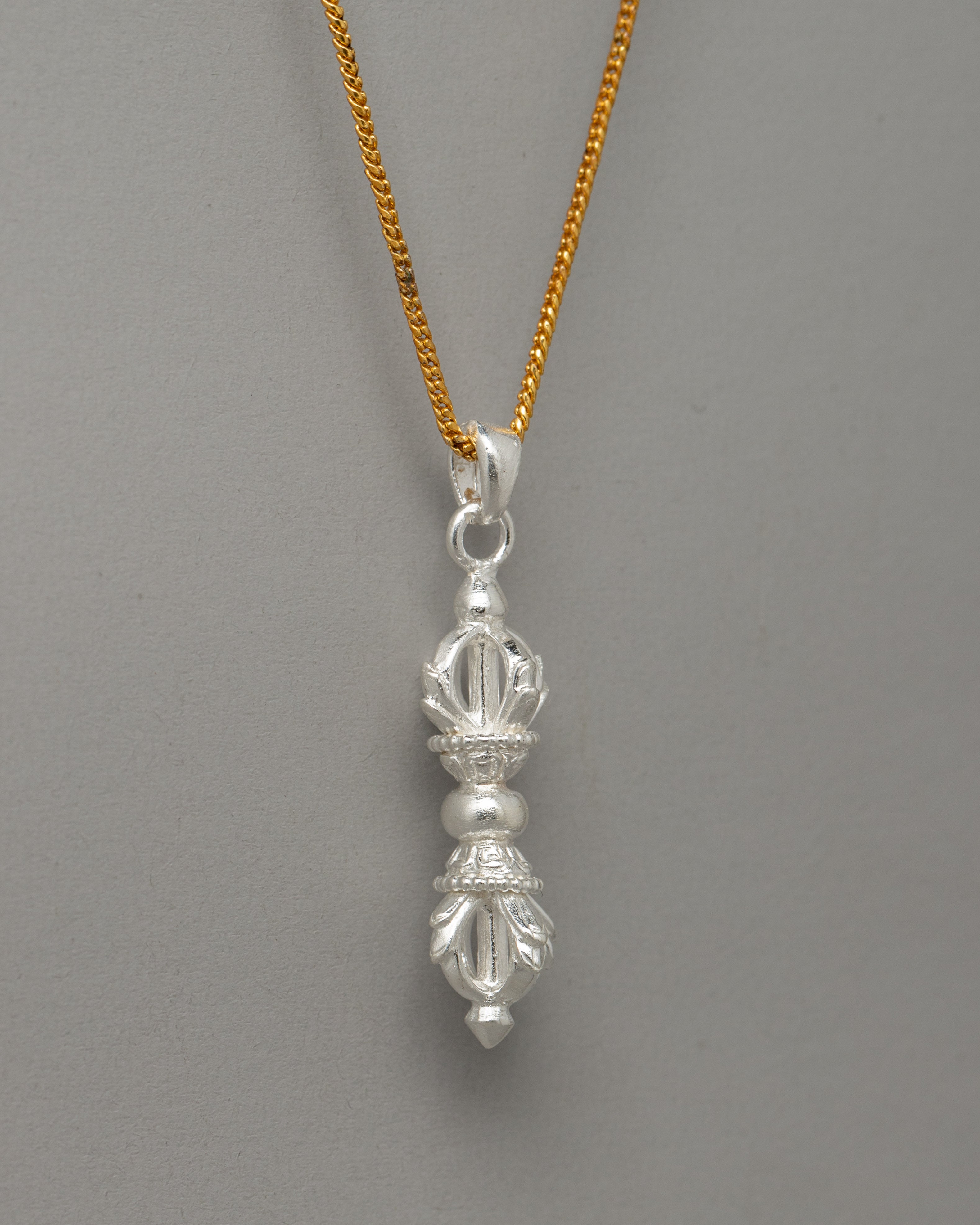Tibetan Vajra Silver locket | Symbol of Spiritual protection
