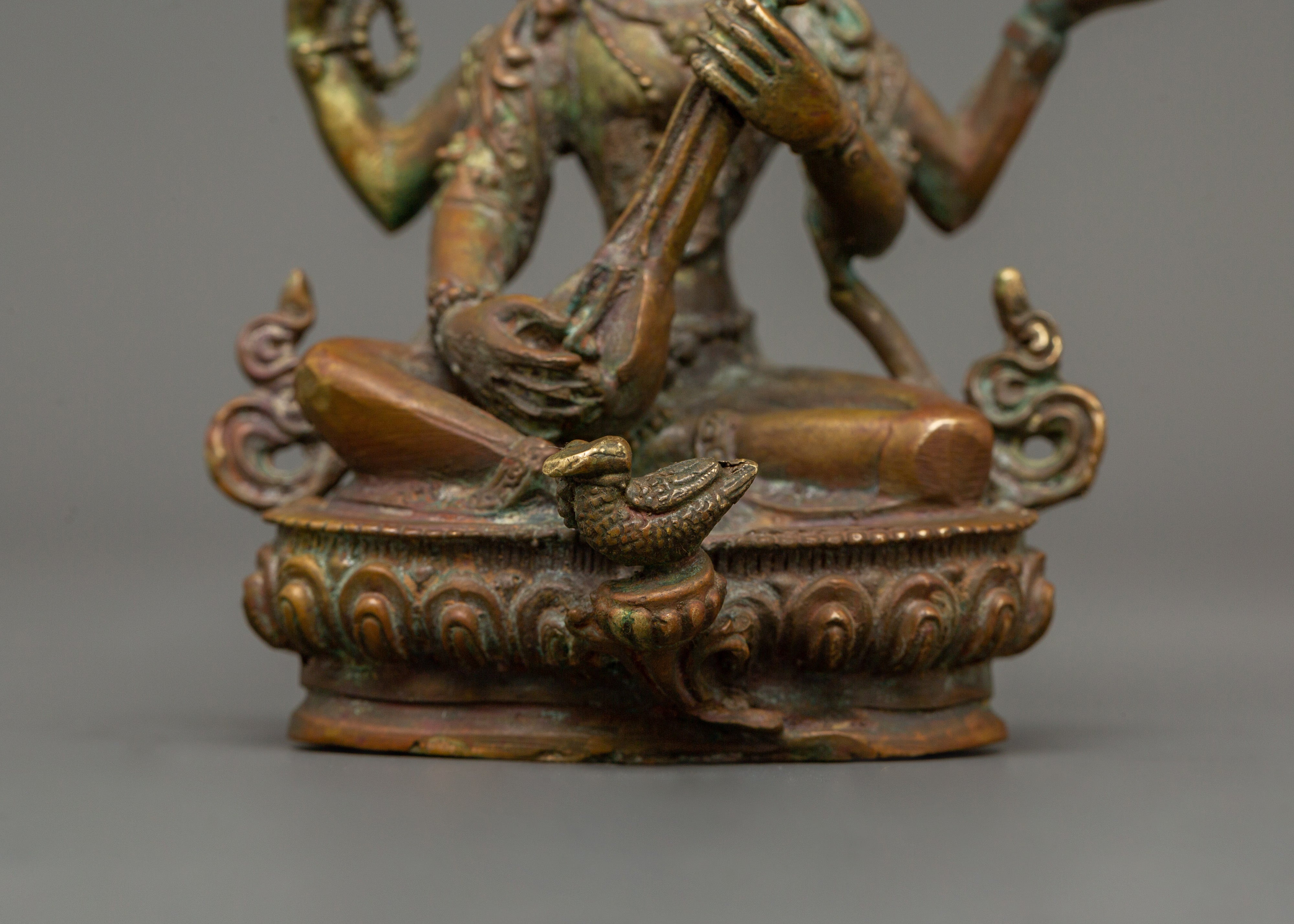 Saraswati Statue | A Divine Symbol of Wisdom and Art