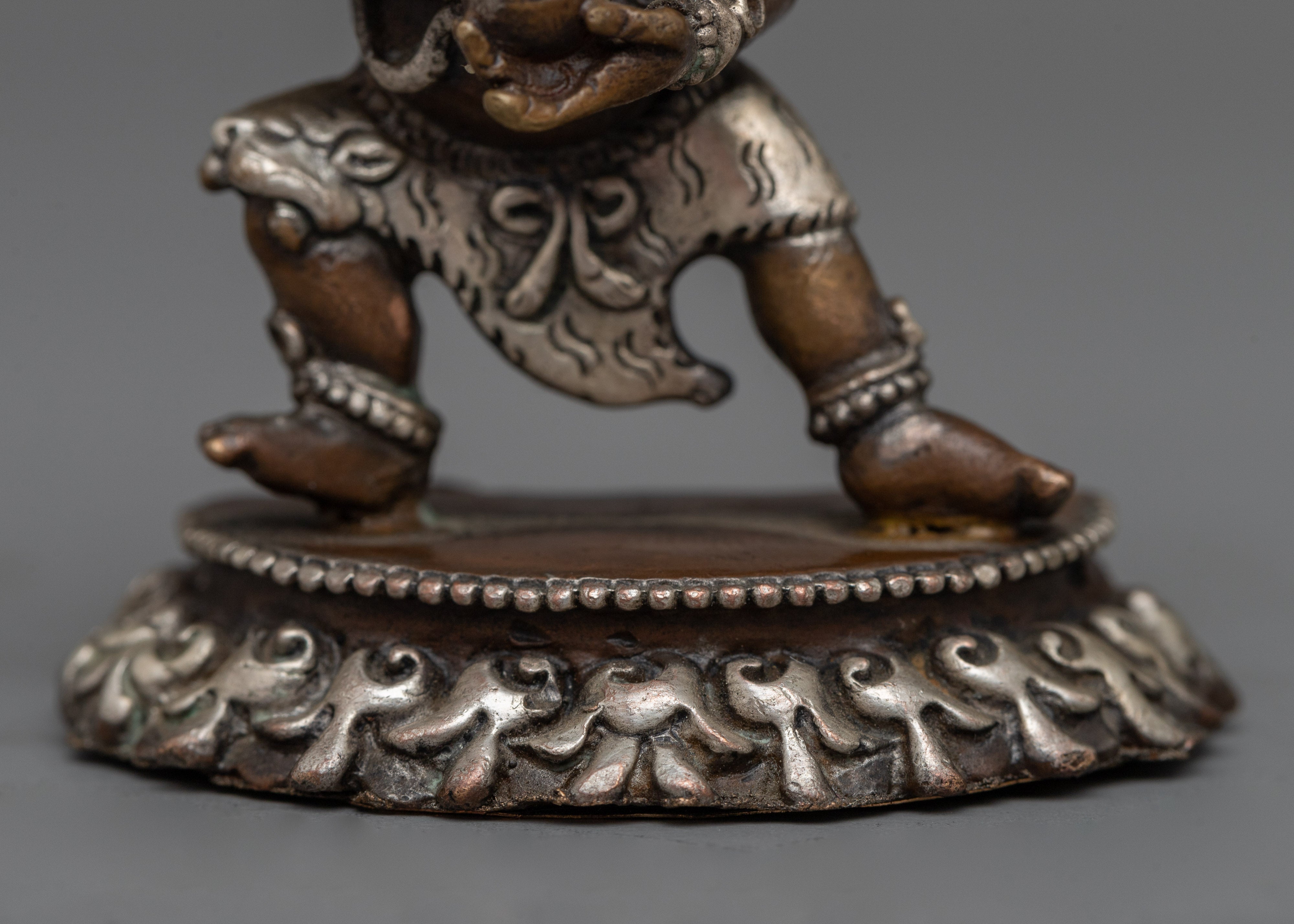 Tibetan Mahakala Statue |  Symbol of Power and Guardianship in Spiritual Practice
