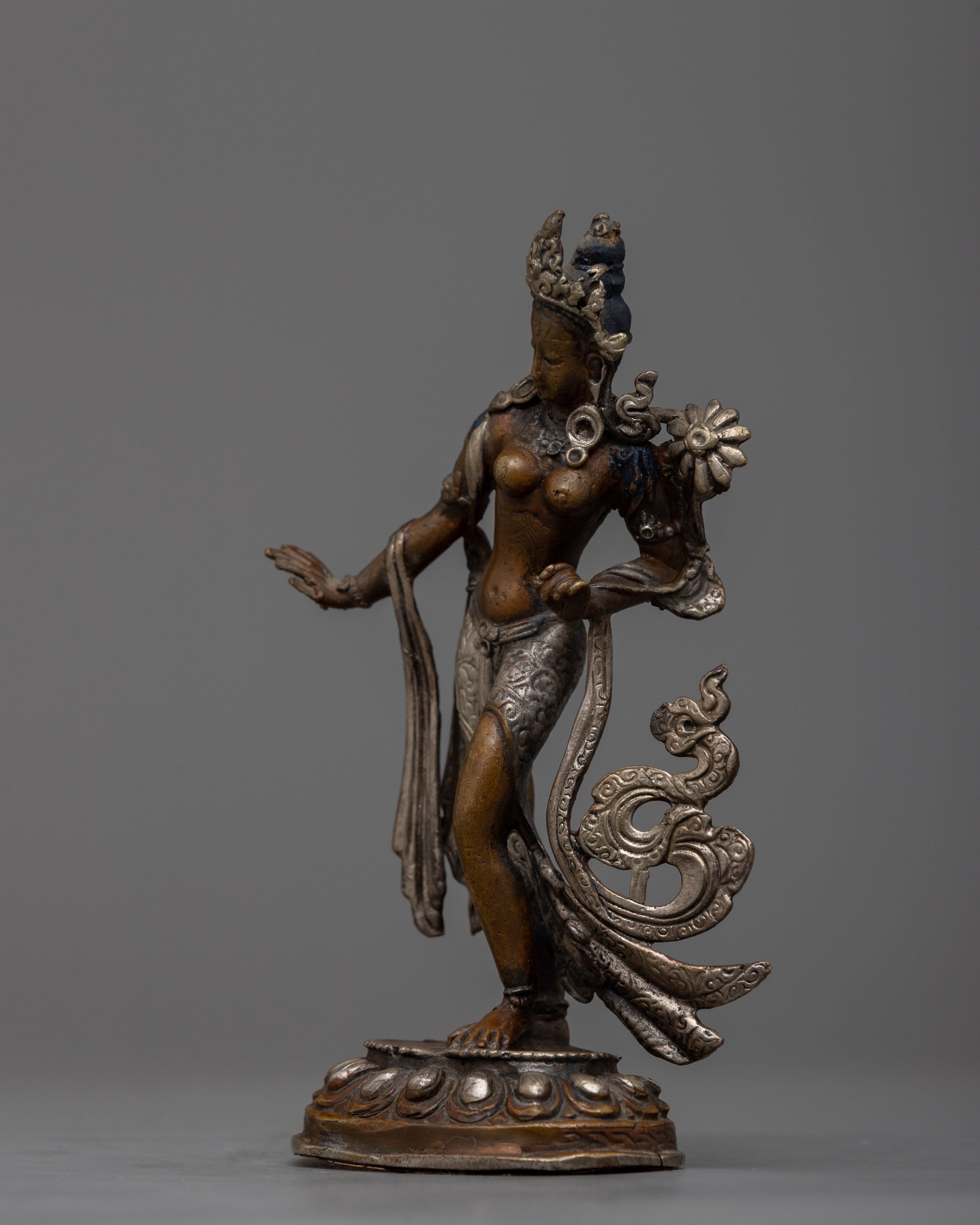Standing White Tara Statue | Symbolizing Compassion and Spiritual Guidance