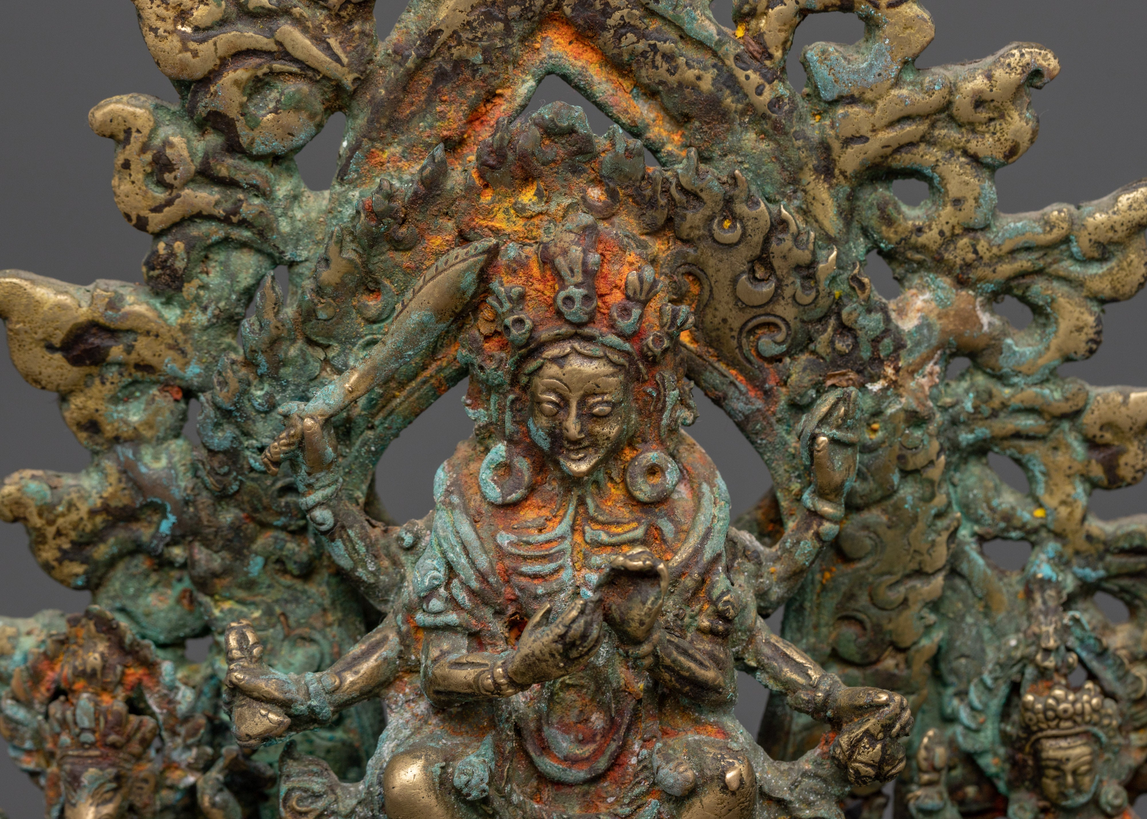 Panas Statue Oil Lamp | Spiritual Altar Decor and Lighting