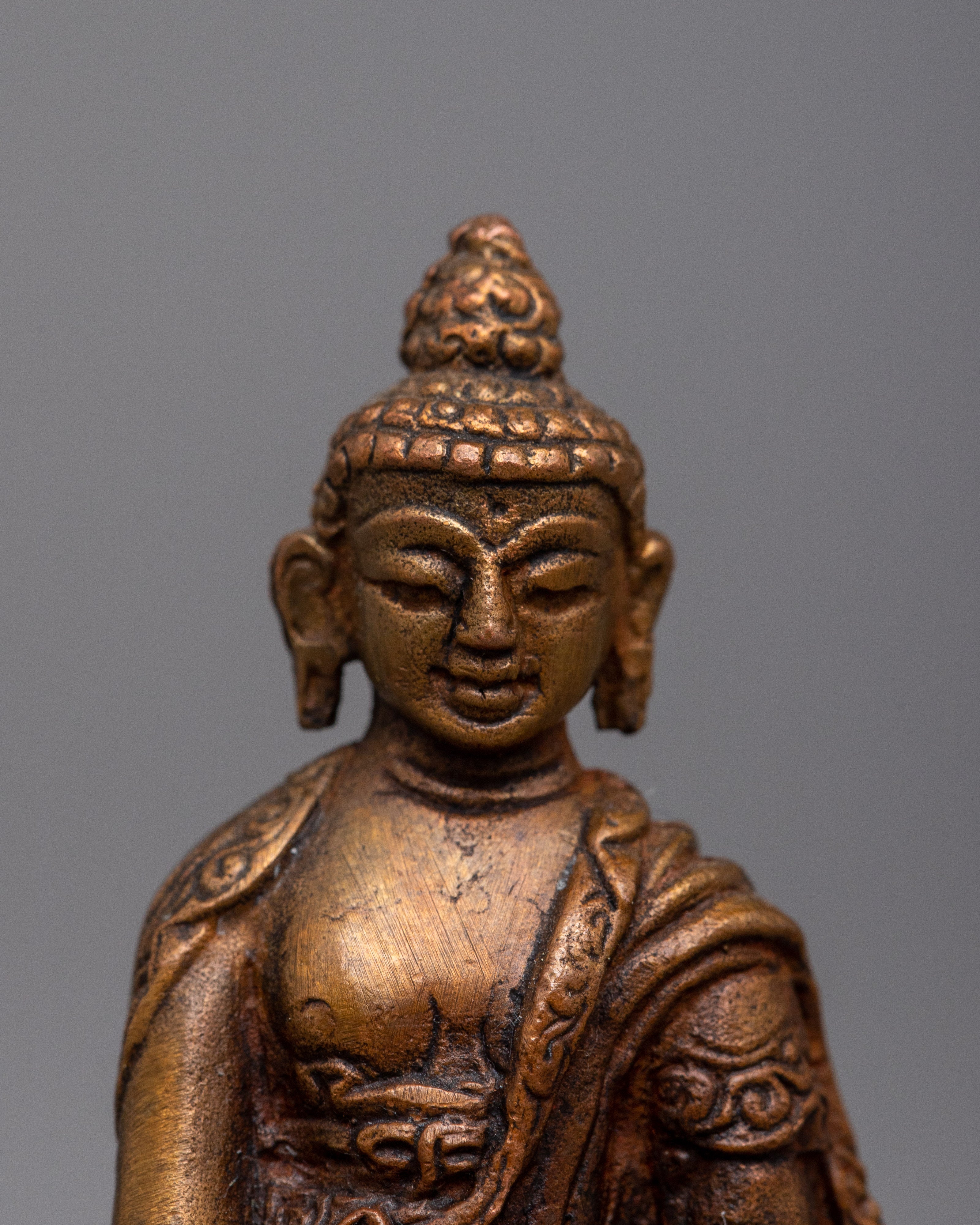 Buddha Siddhartha Gautama Shakyamuni Statue | Honoring the Enlightened One's Journey to Liberation