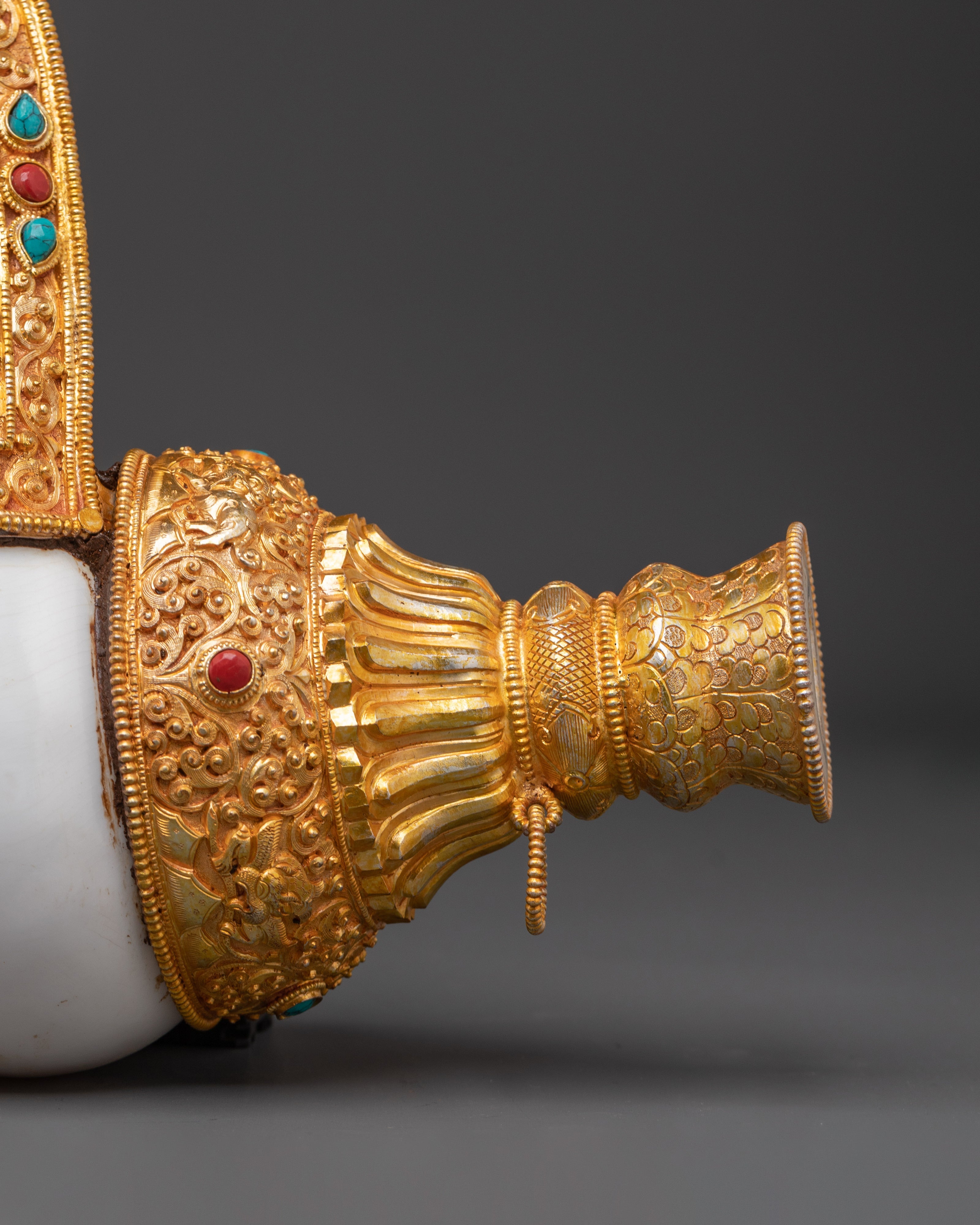Traditional Conch Shell | Unique Decorative Shell Art