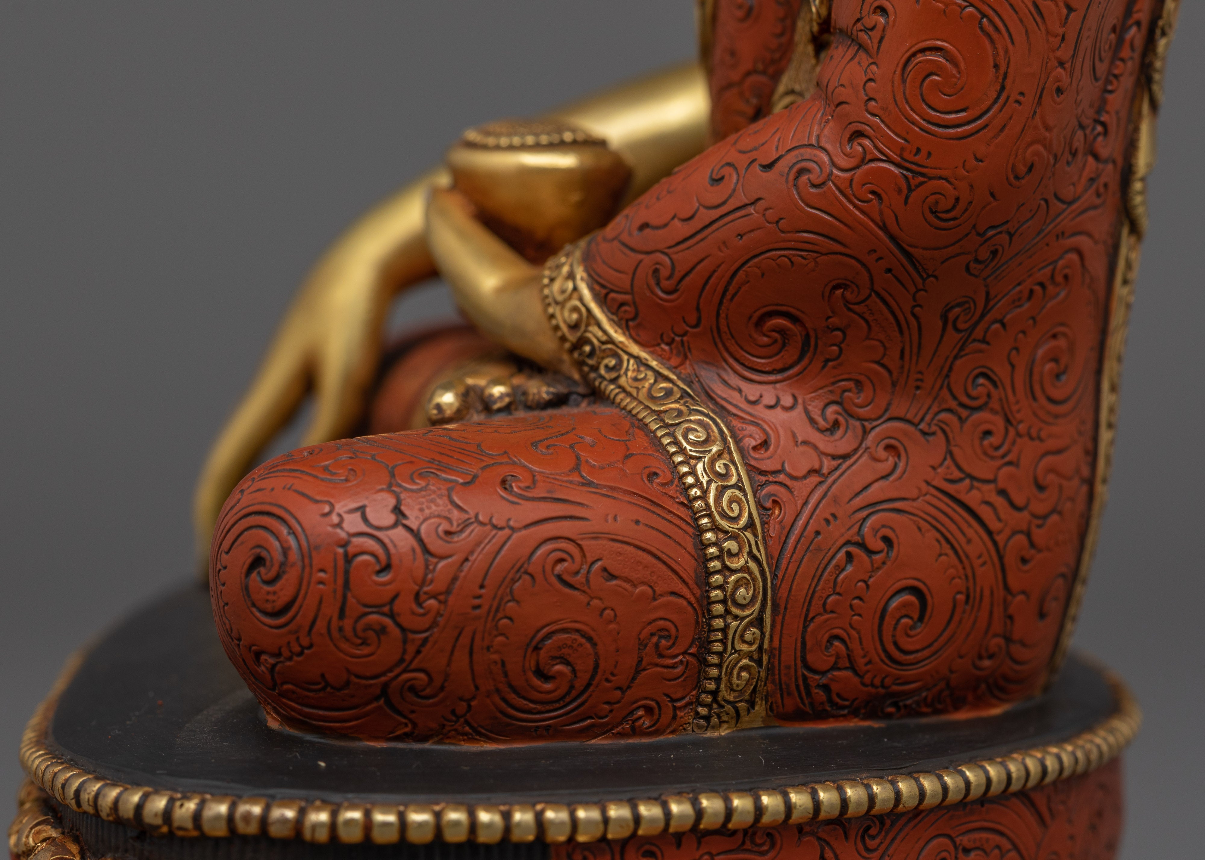 Handmade Shakyamuni Buddha Statue | The Enlightened One Who Changed the World