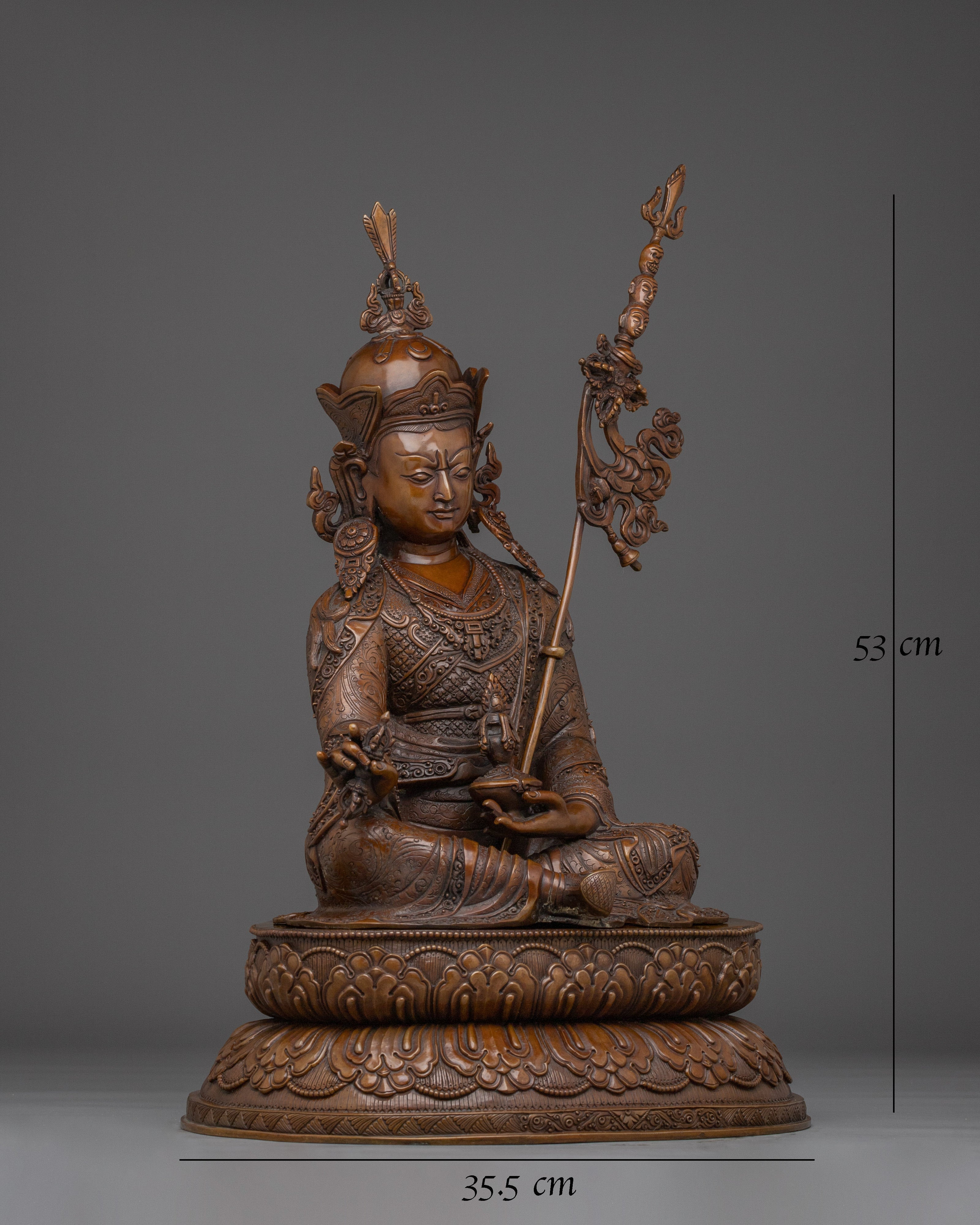 buddhist-teacher-statue-of-guru-rinpoche