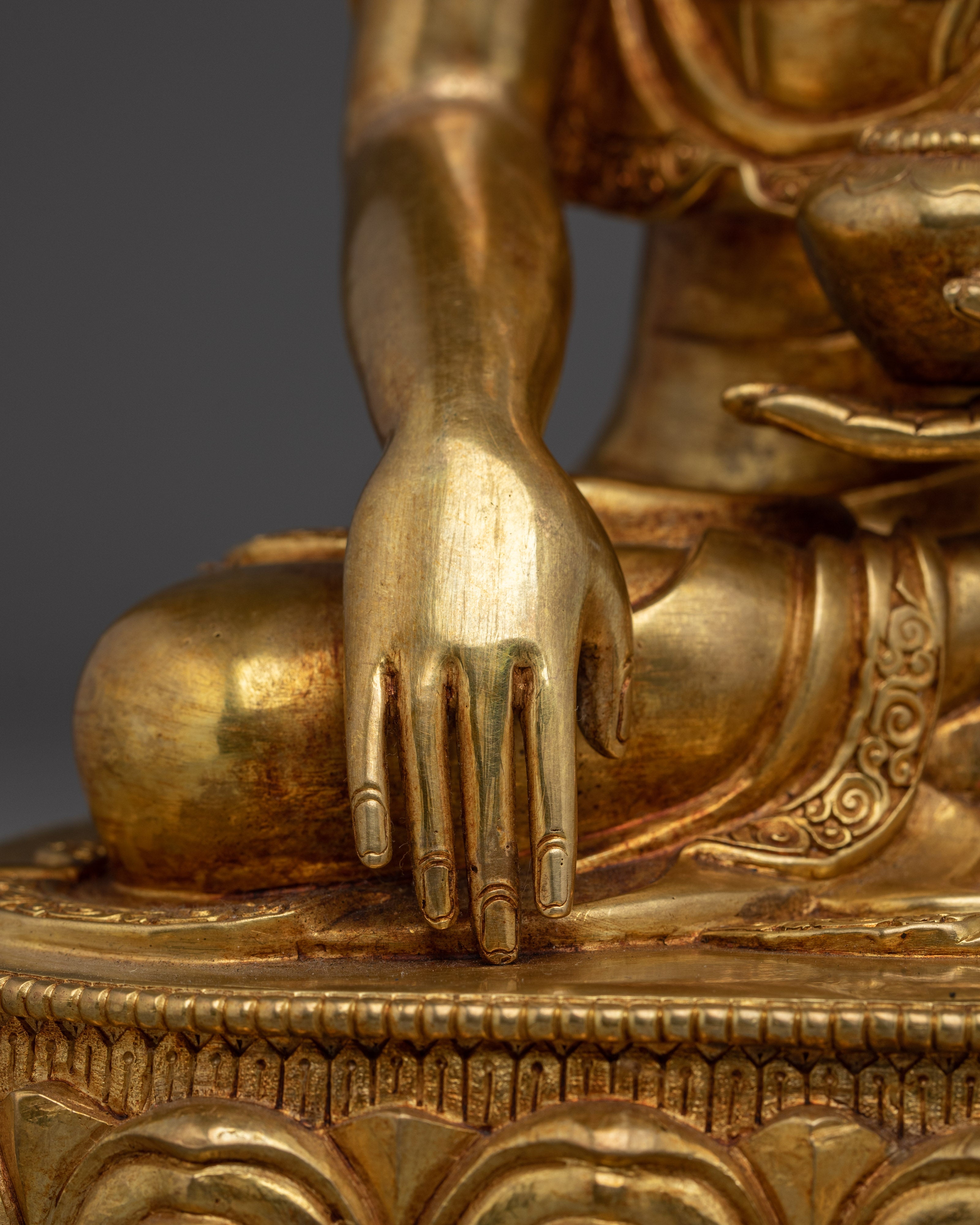 Buddha of Enlightenment Shakyamuni | Historical Buddha