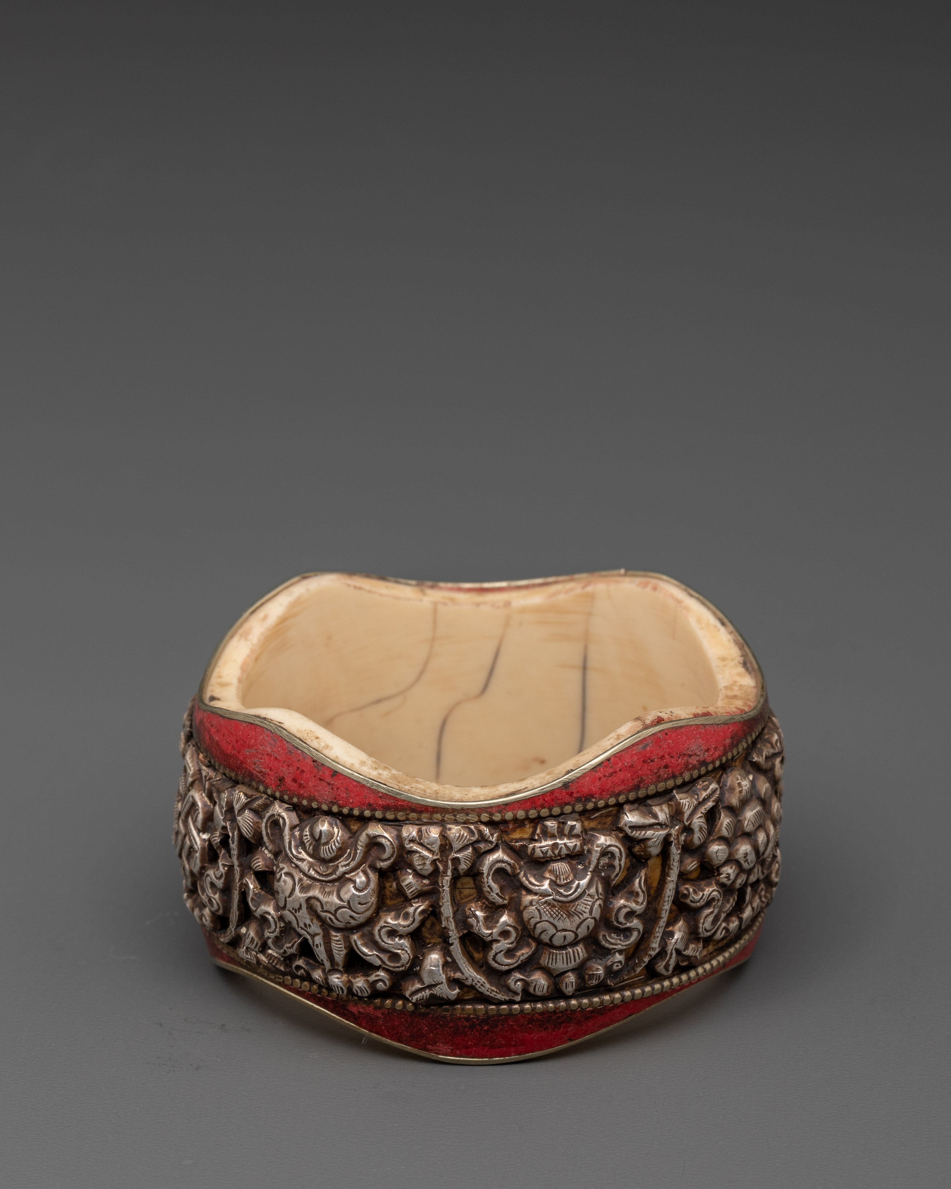 Eight Auspicious Symbol Carved Bangle | Buddhist Hand Jewelry