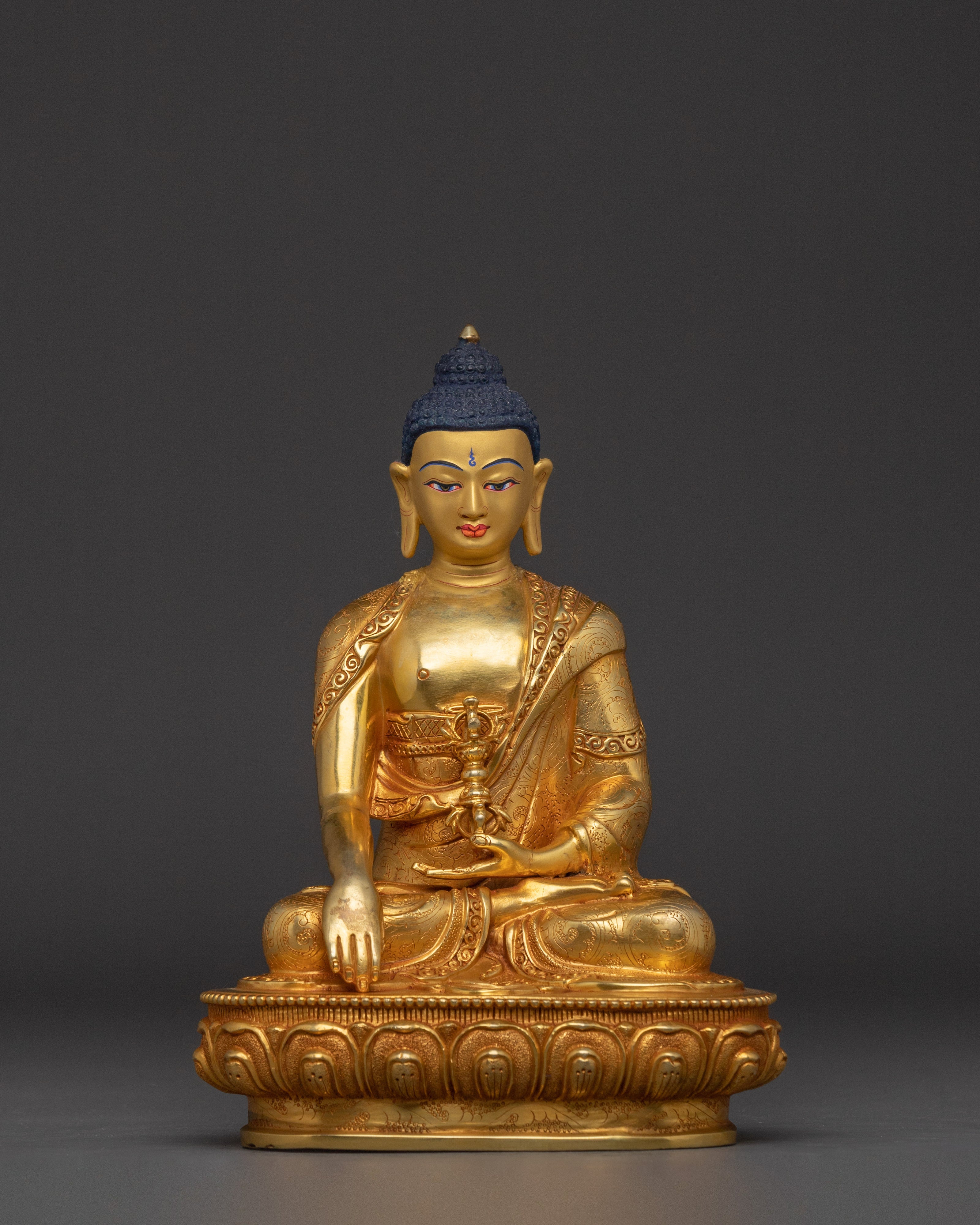 serene-akshobhya-buddha-statue