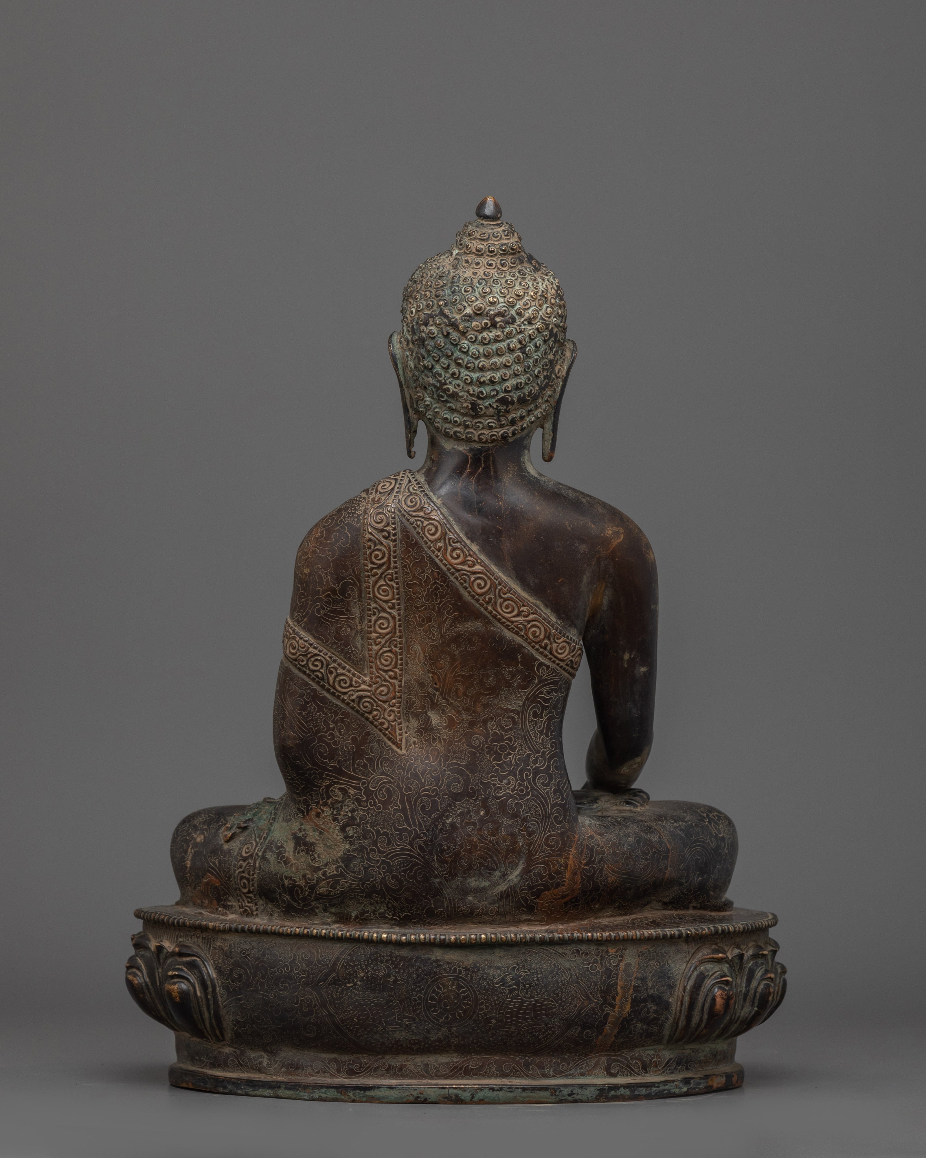 Handmade Sculpture of Enlightened Buddha Shakyamuni | Symbol of Serenity