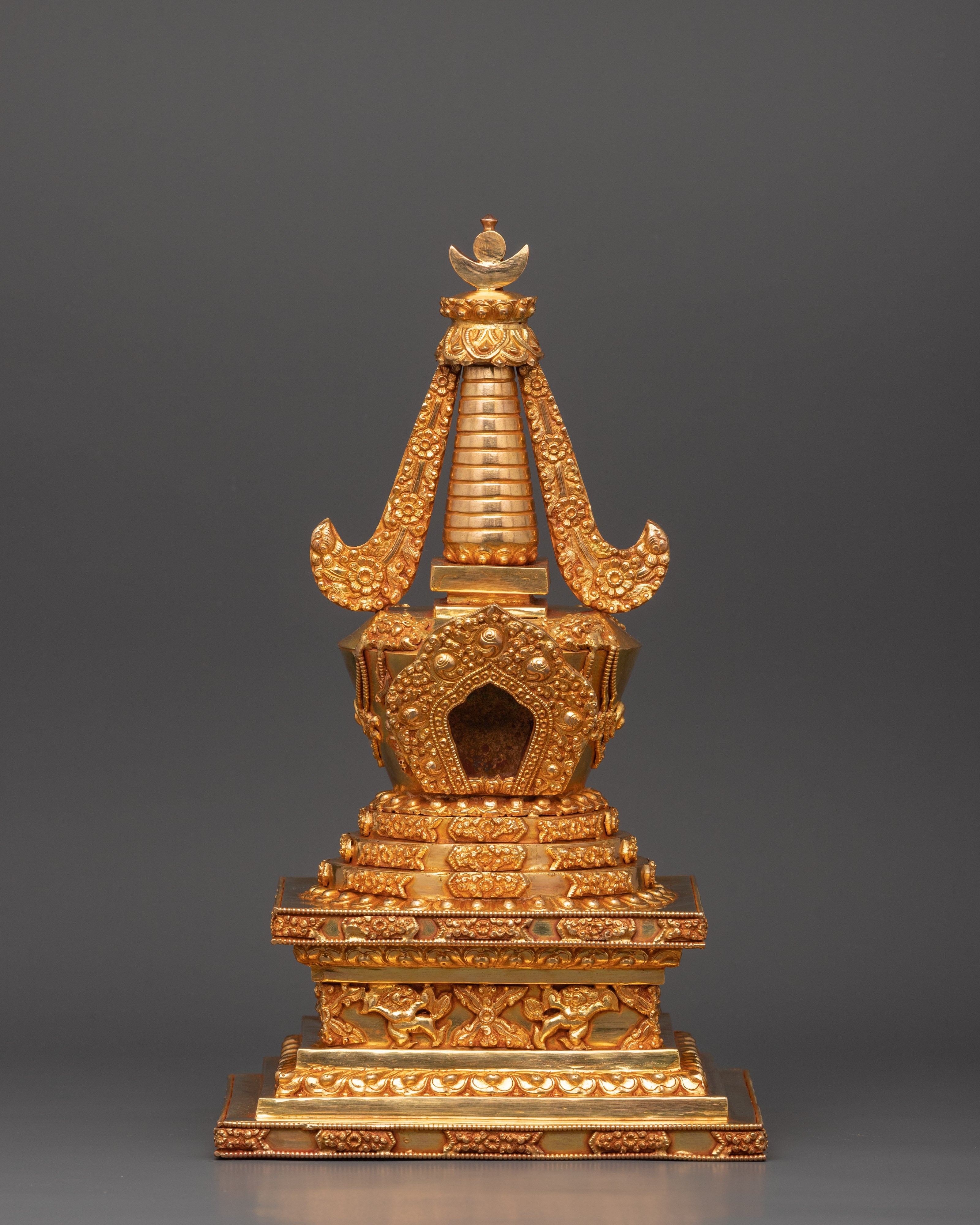 beautiful-gold-plated-stupa