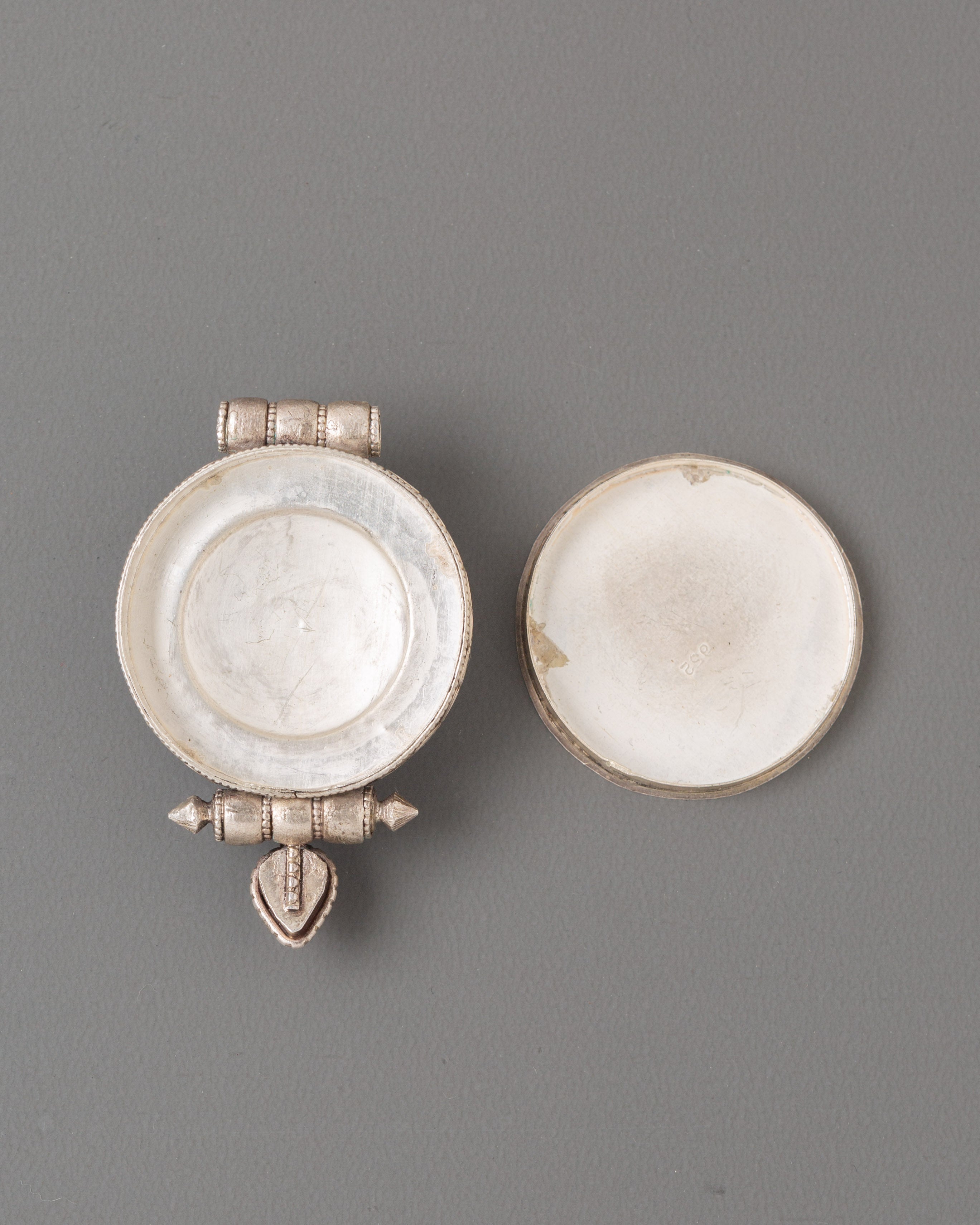 Conch Shell Silver Ghau Pendant | A Symbol of Peace and Protection