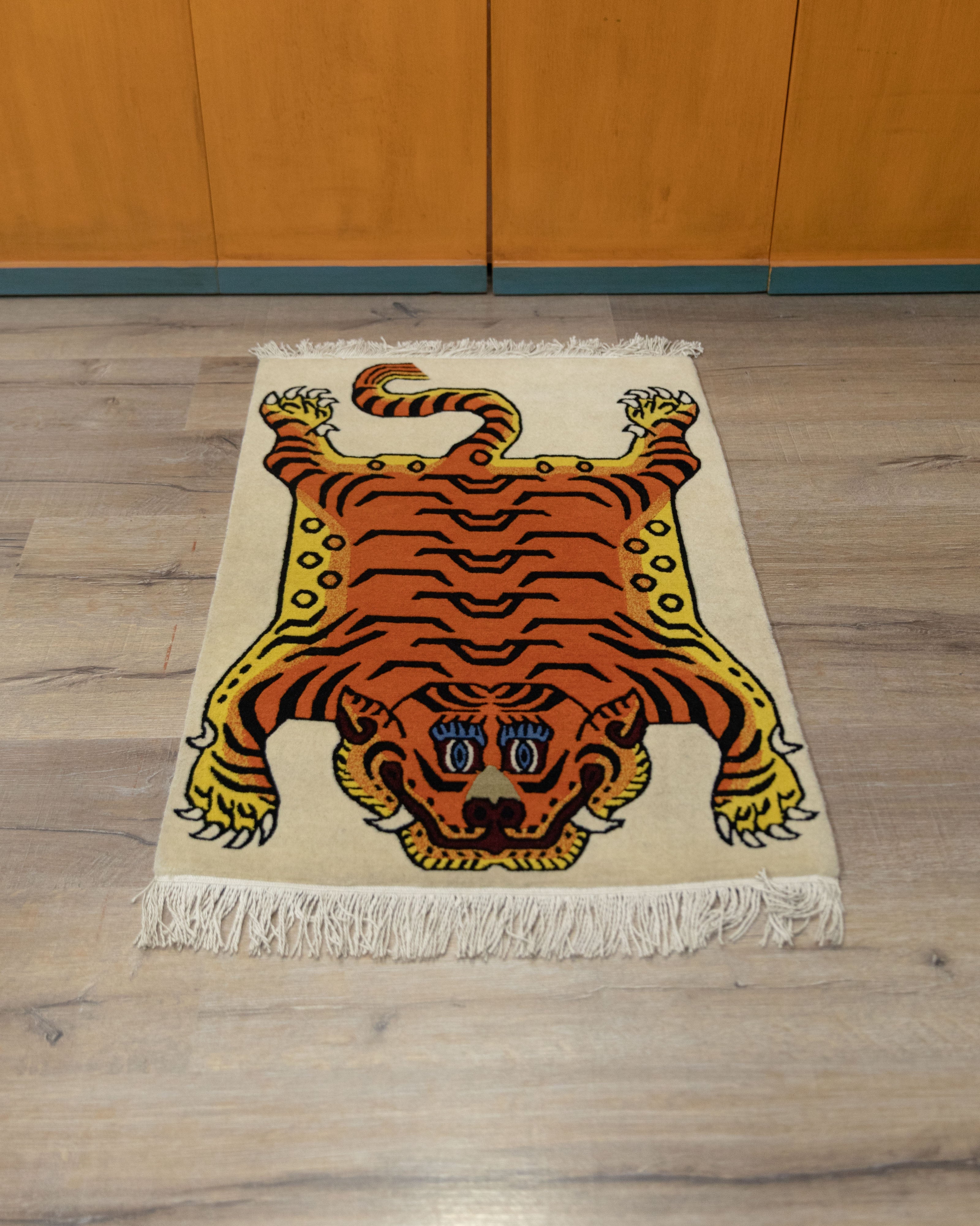 Woolen Tiger Rug | Hand-Knotted Wool Carpet